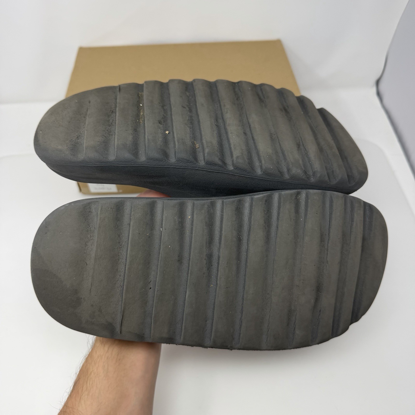 Adidas Yeezy Slide slate grey Size 11 MEN – ID2350 – 2023