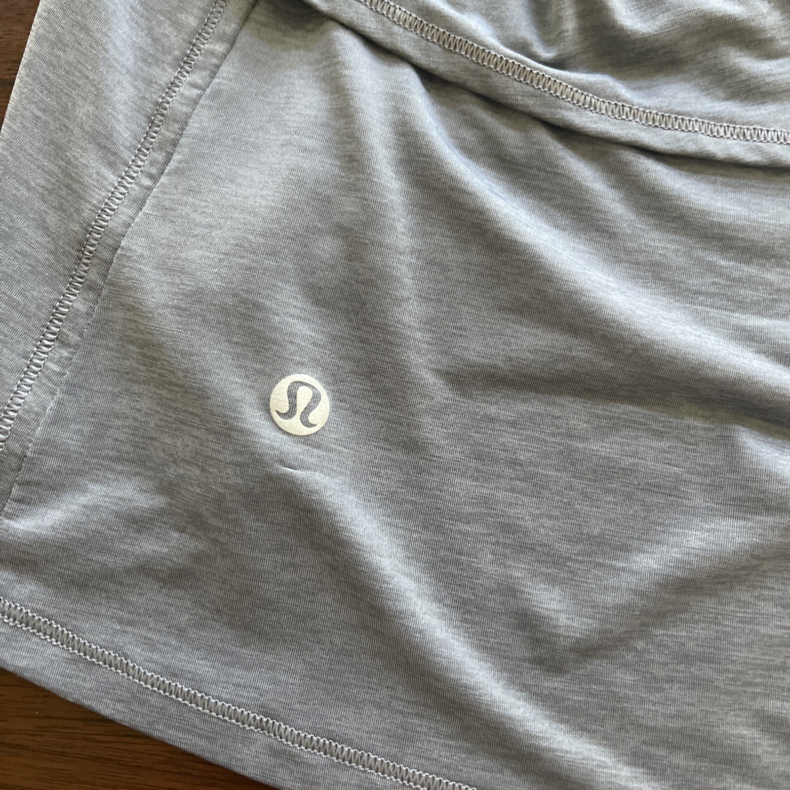 Lululemon Reenergized 2-in-1 Tank Women’s 8 Solar Grey Muse Built-in Bra Active