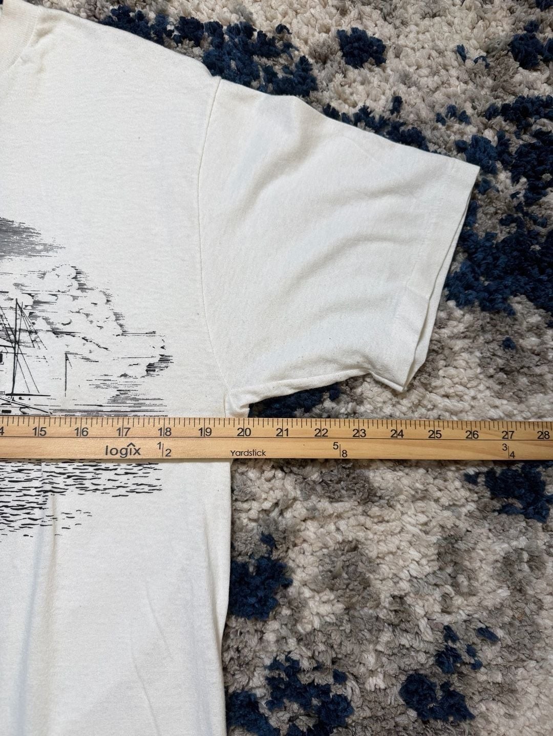Vintage 1990 Air Waves Farmville VA Graphic T-Shirt Size Large