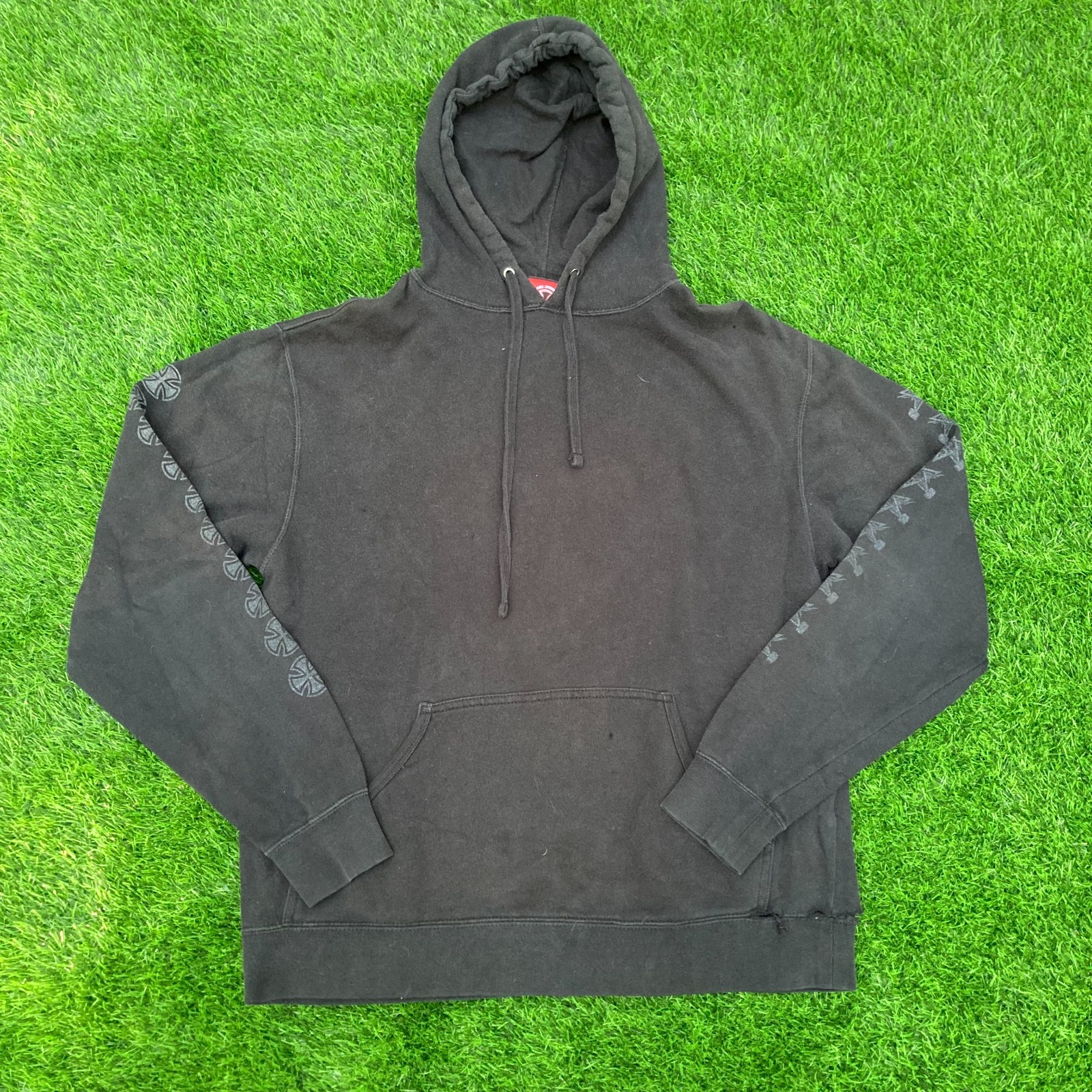 Independent x Thrasher Goat Pentagram Men Sz M Black Hoodie Skate Y2K Distressed