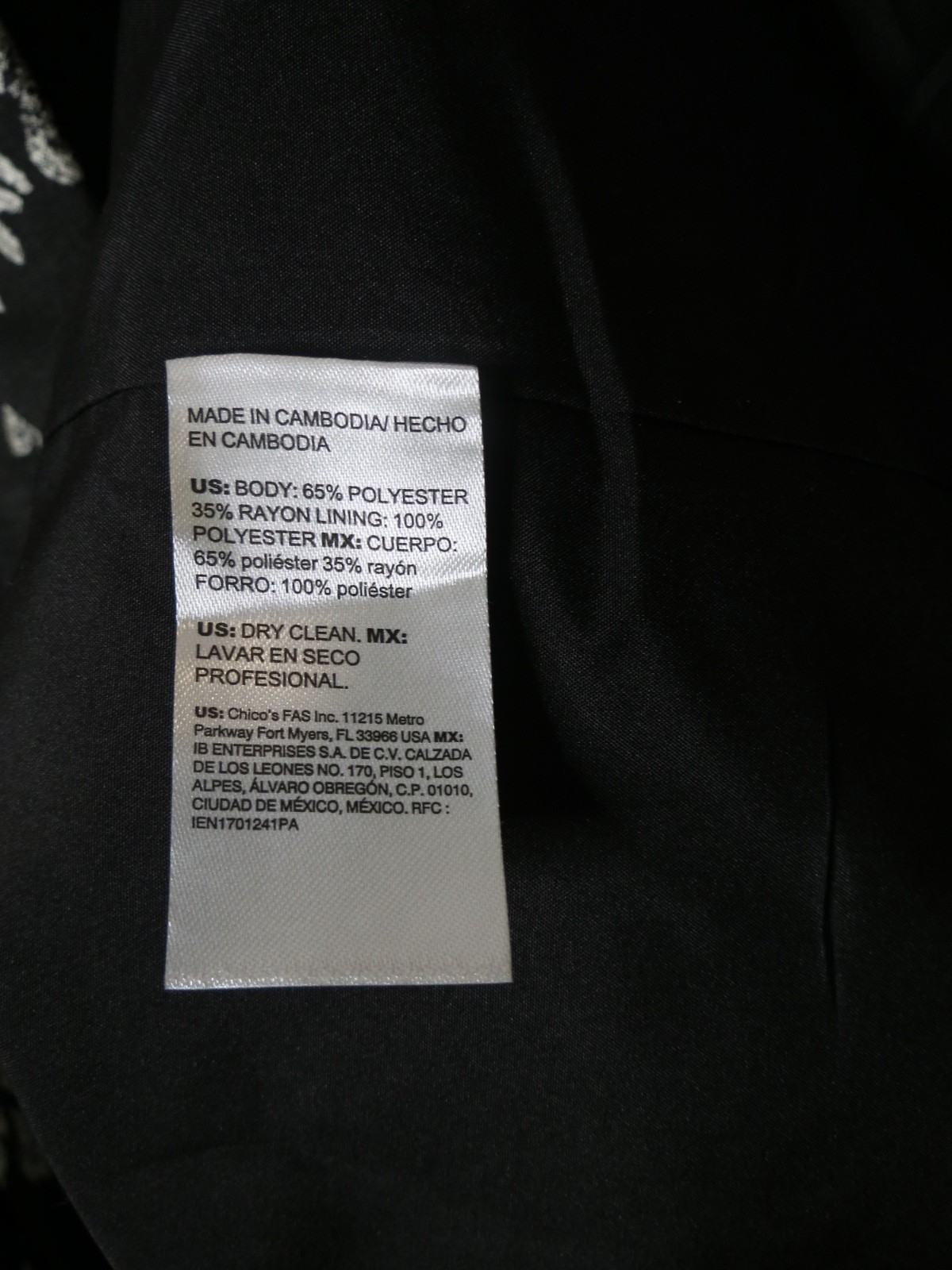 Chicos size 3.5 or 18 us Jacket Black & White nwot Lined Polyester nice