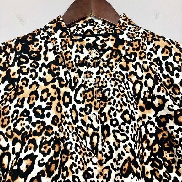 Talbots Classic Cotton Leopard Shirt Women’s Size L Button Front Neutral Chic