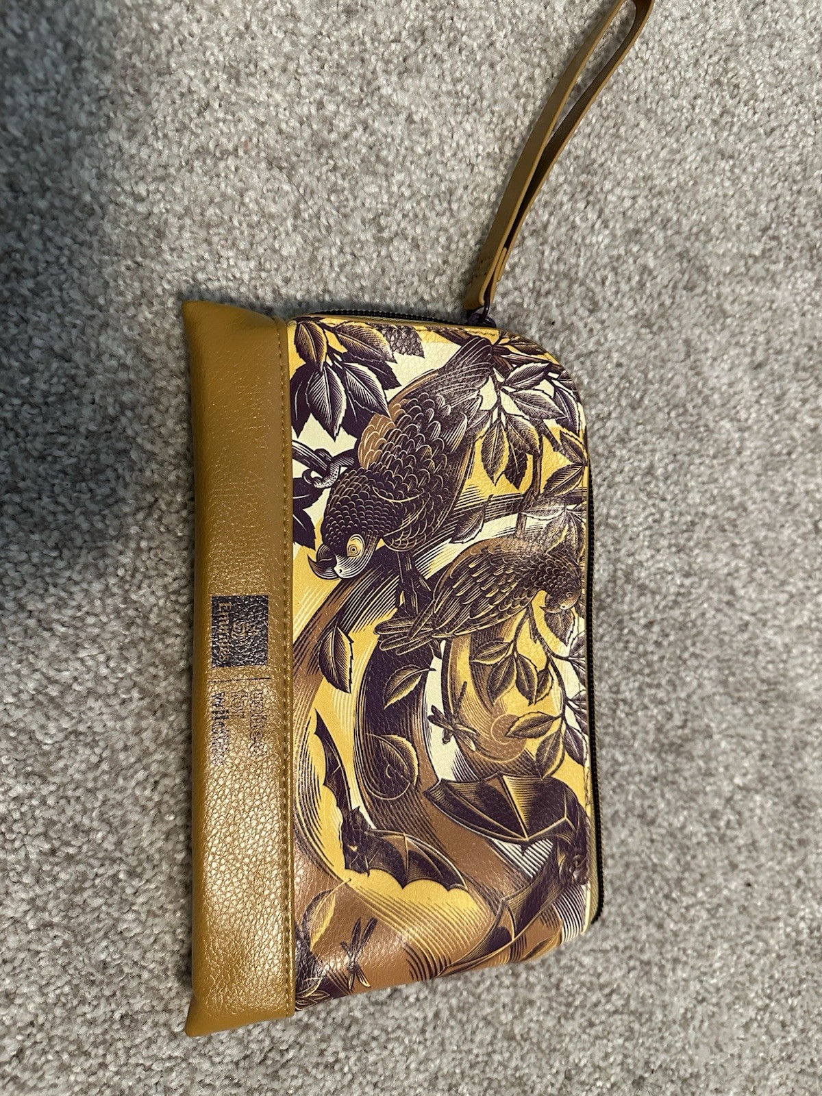 Emirates Brown Cosmetic Travel Pouch Bag United For Wildlife – NEW UNUSED