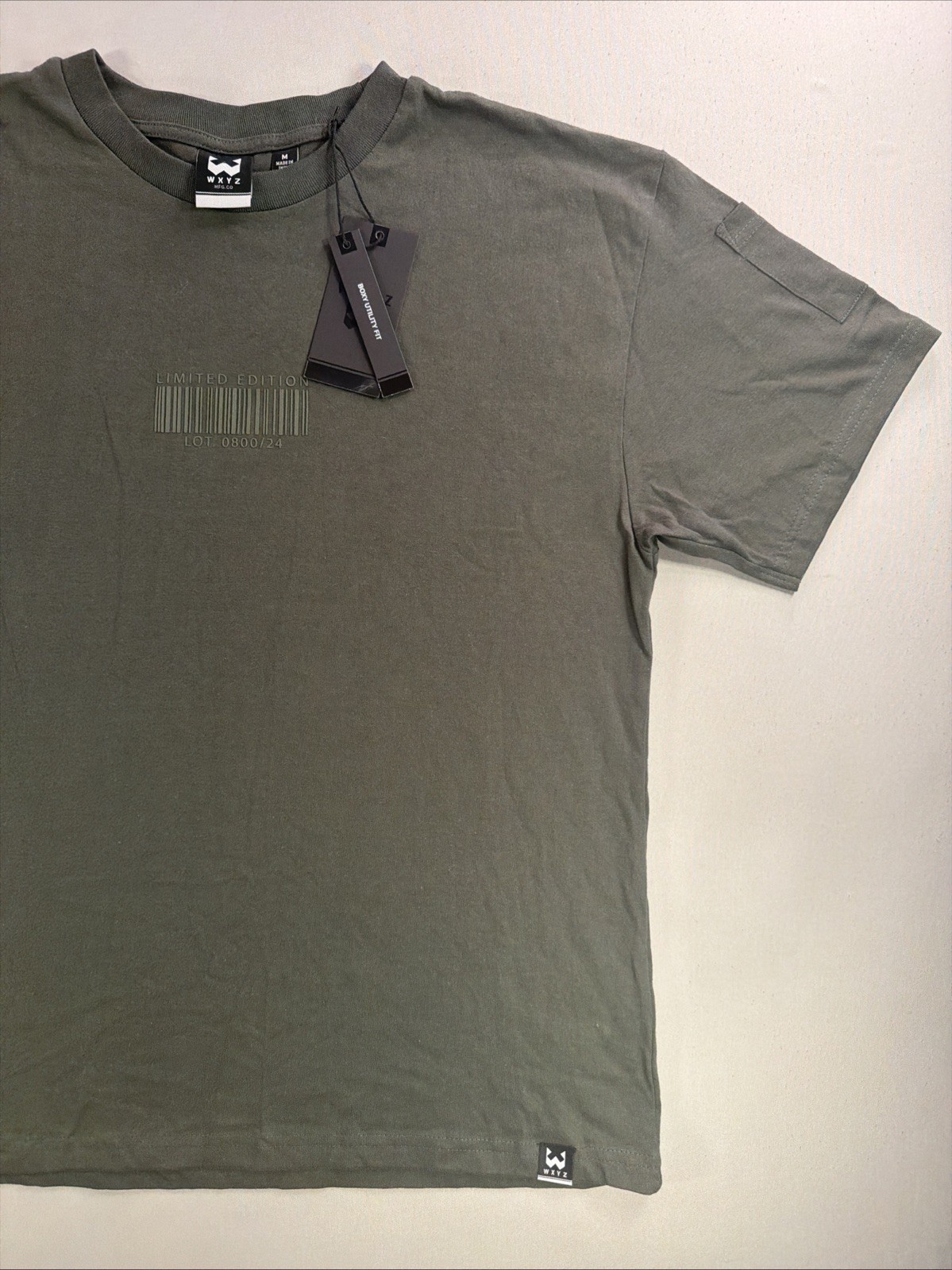 NWT WXYZ MFG CO Mens Medium Olive Green Boxy Utility Fit Limited Edition T-Shirt