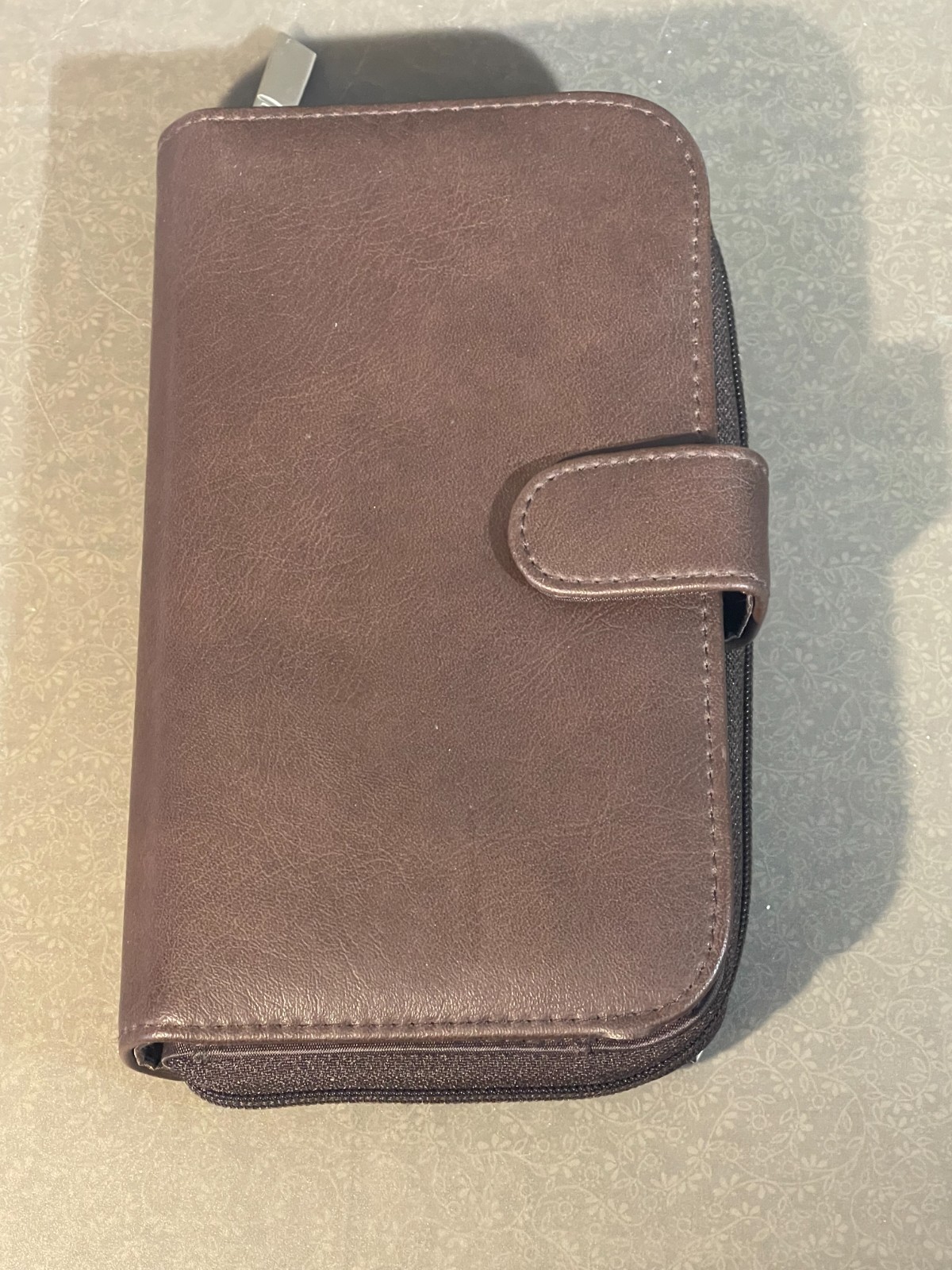 Vintage 7.5×4.5 Brown Wallet Man Made Material (1599)