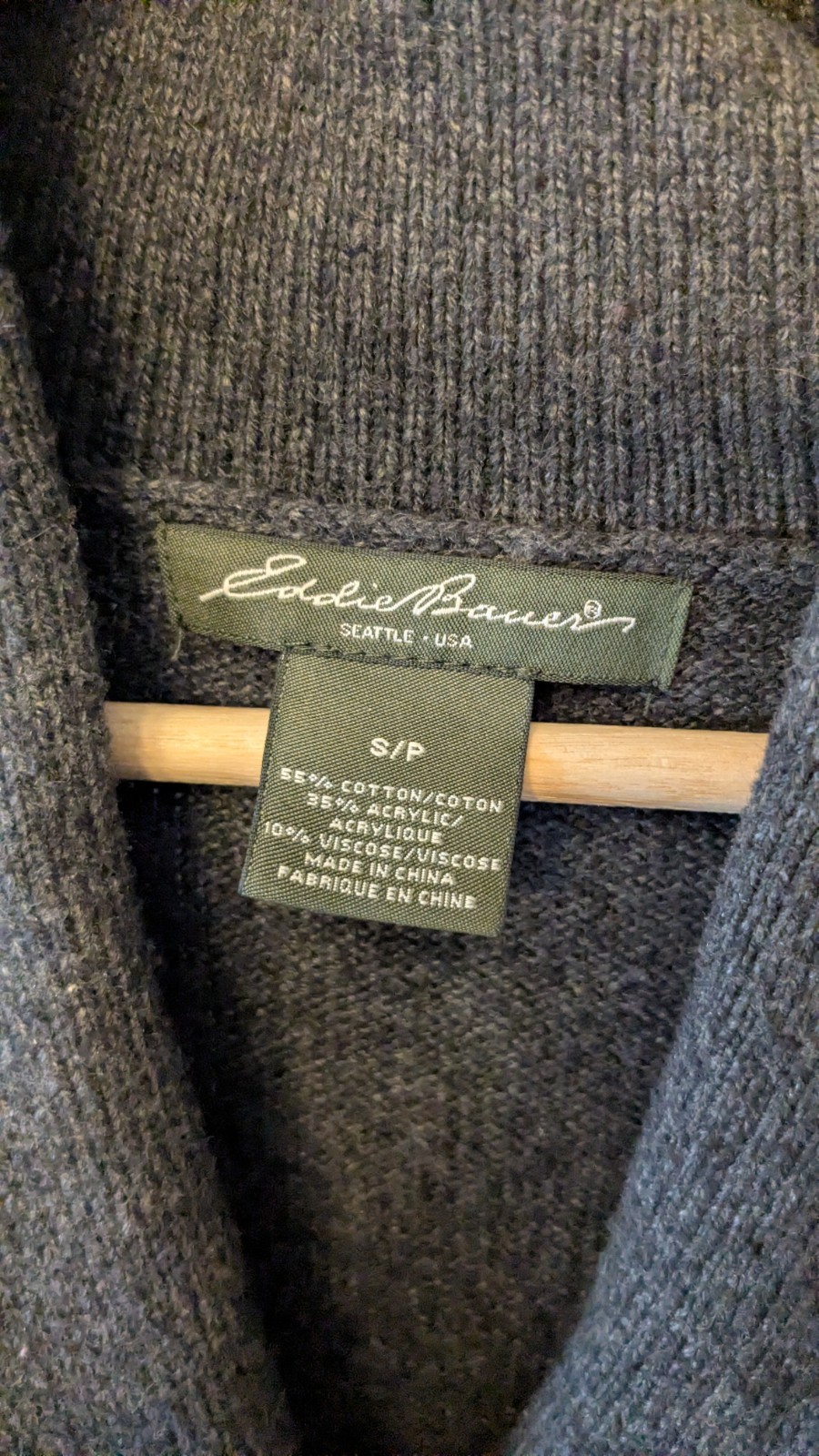 Eddie Bauer gray long sleeve button up cardigan pockets comfy cozy Women’s small