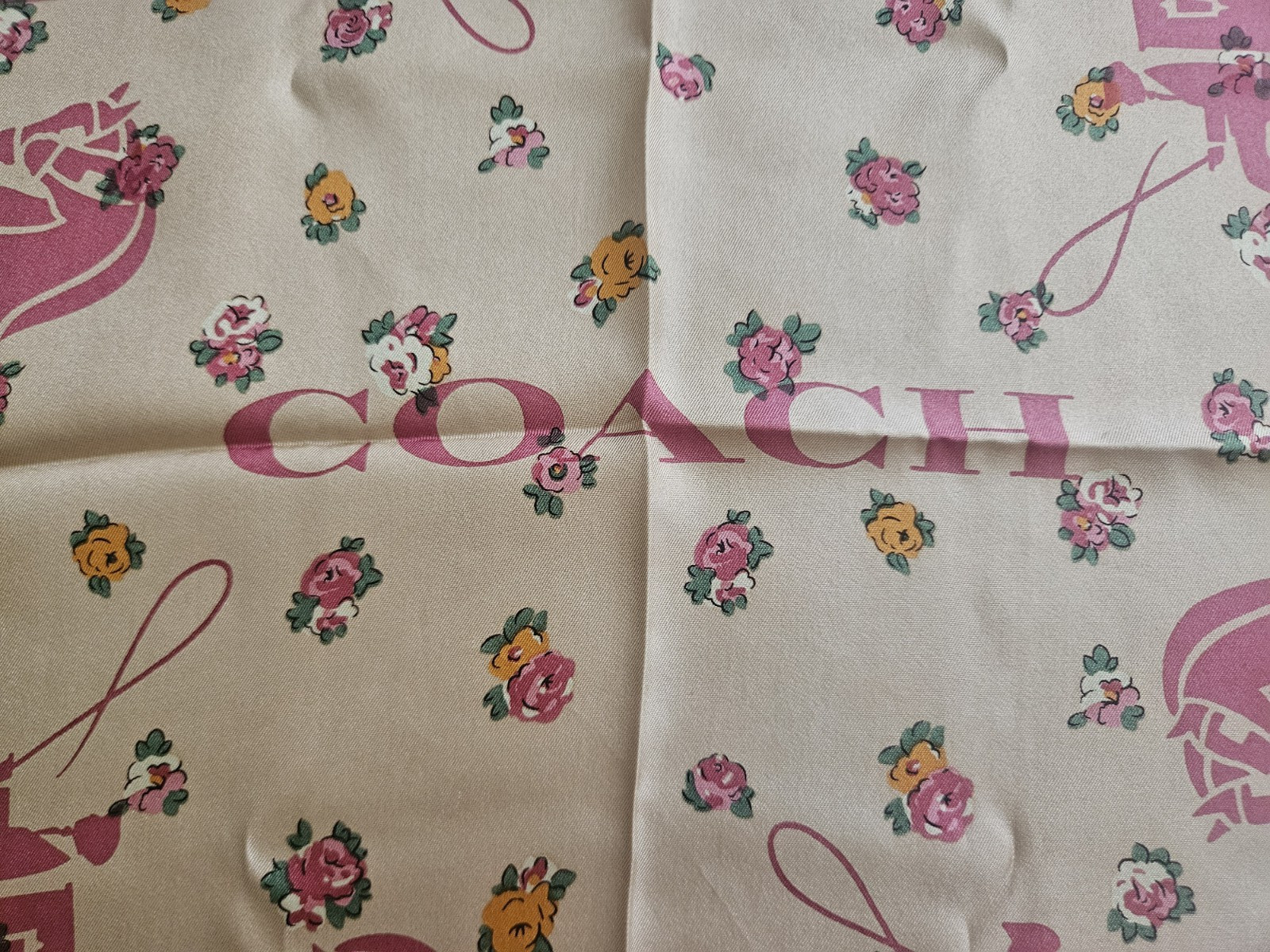 Women’s 100% SILK Pink White Square Scarf Floral Pattern Horse Carriage Theme