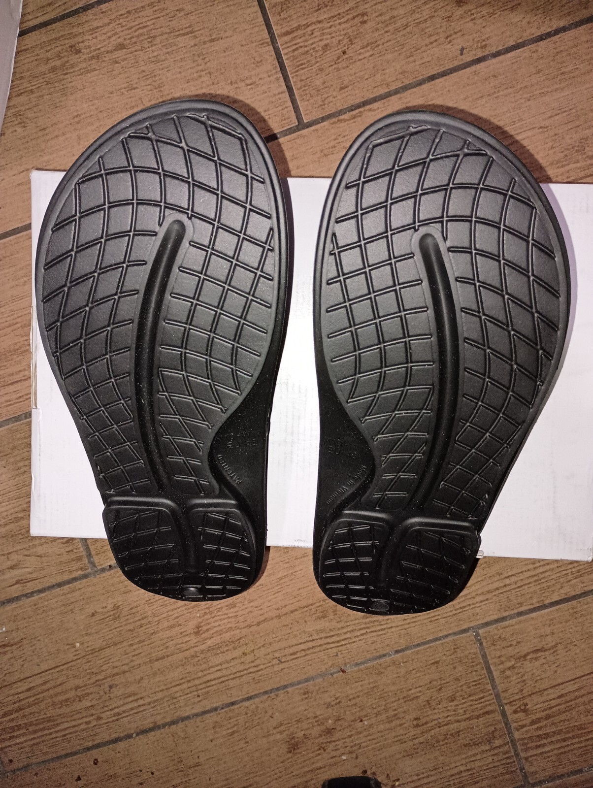 OOFOS Ooahh Sport Flex Unisex Slides Style#1550 Matte Black Men’s Size 13