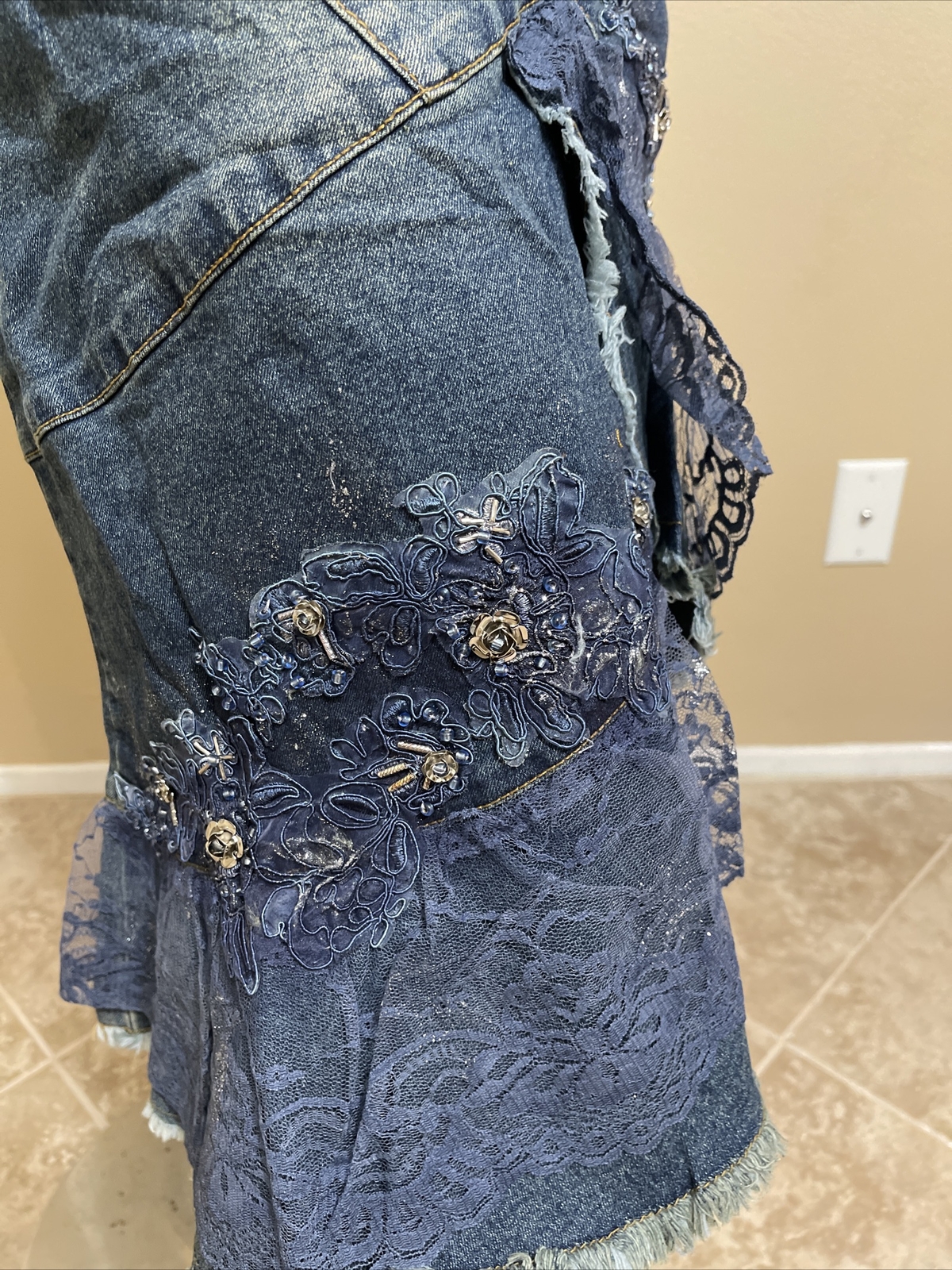 Women’s Blue Denim Cotton Casual Bead Embroidered Boho Size L(8-10) Skirt 9019