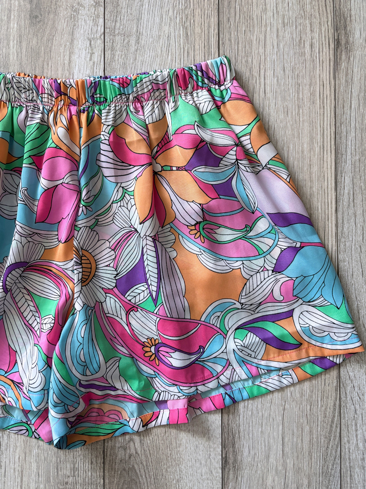 Van Winkle & Co Groovy Psychedelic Satin Sleep Shorts Womens Small Retro Floral