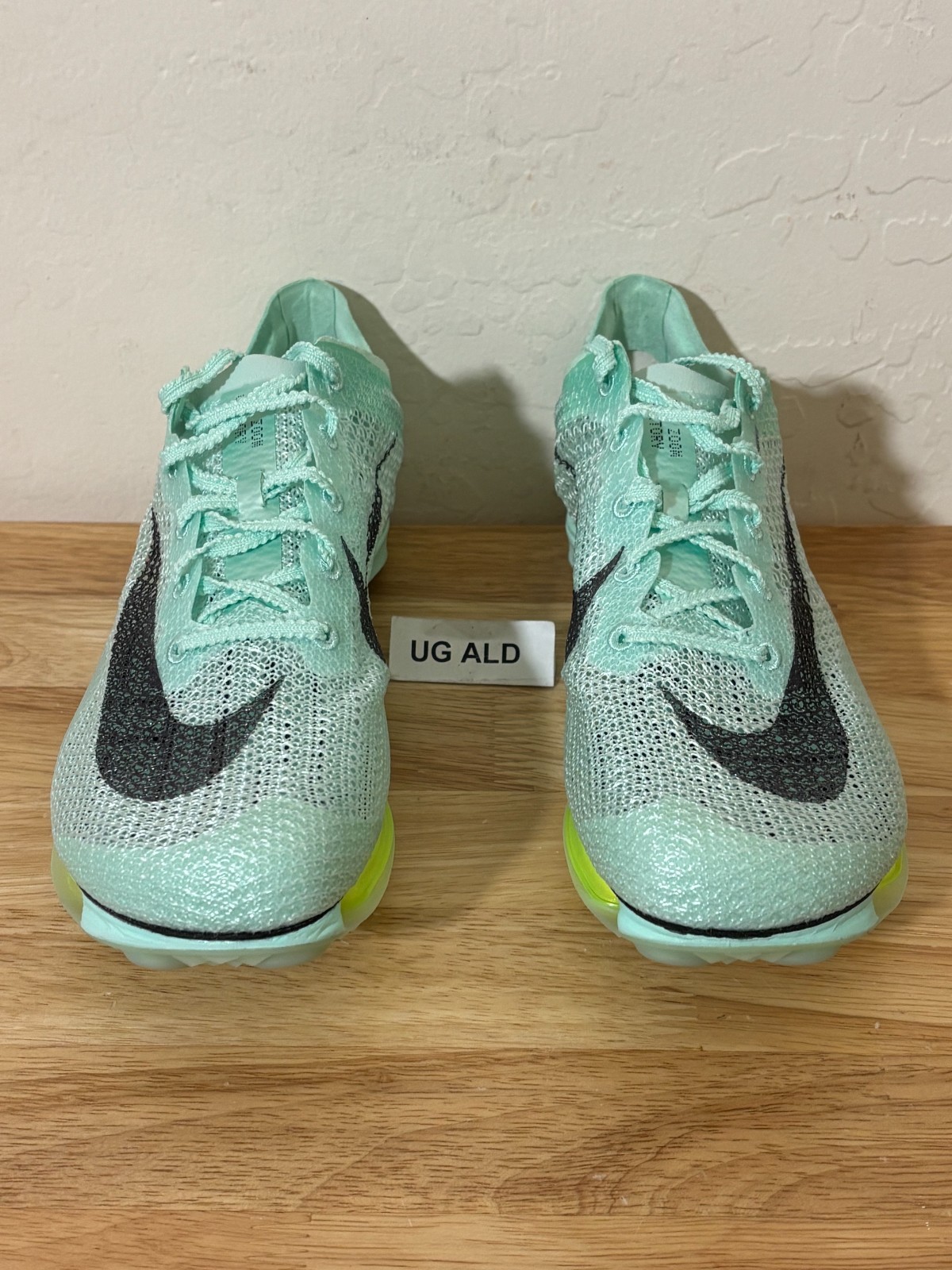 Nike Air Zoom Victory Mint/Volt Track Field Spikes Size Men’s 8.5 DR9908-300
