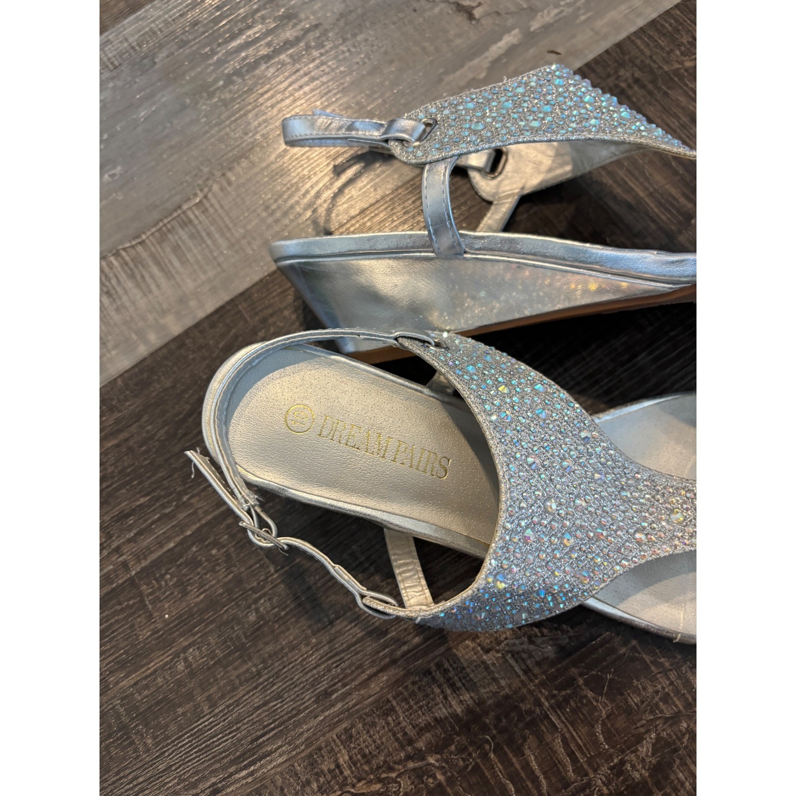 Dream Pairs Aditi-New Silver Rhinestone Wedge Sandals Metallic T-Strap Size 10