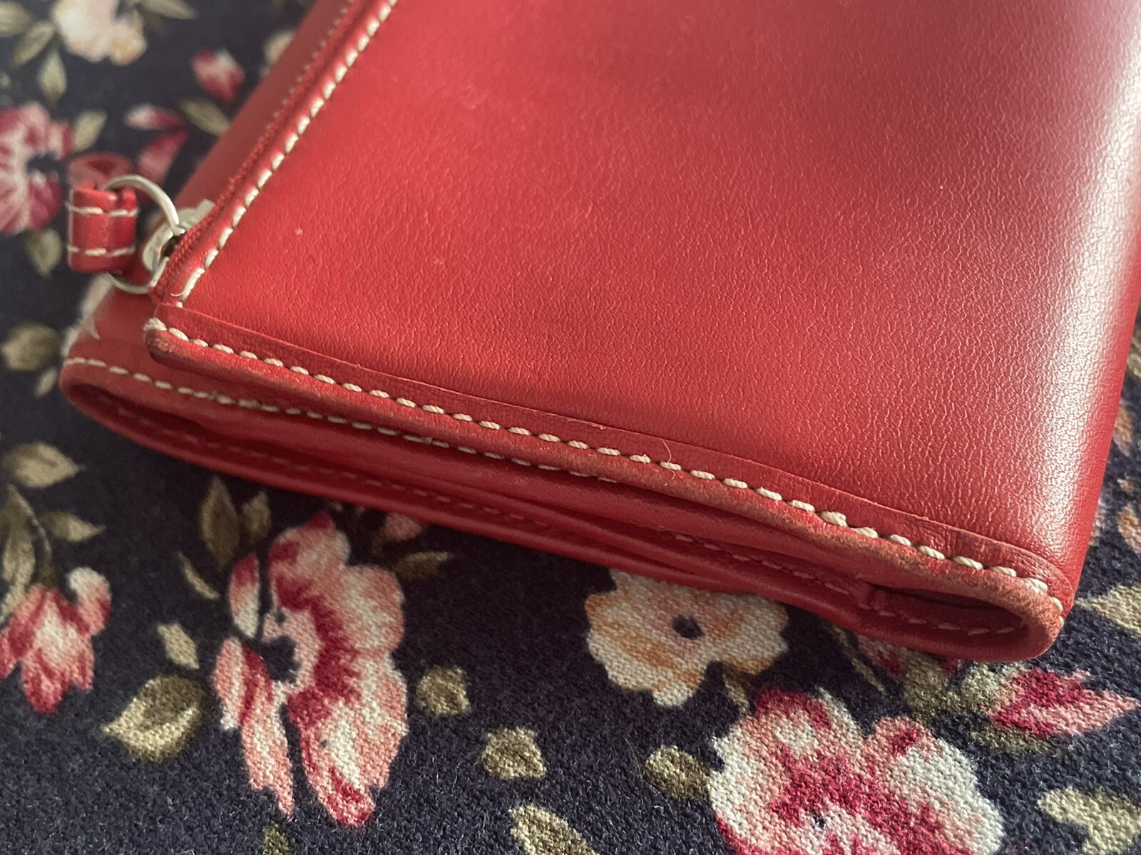 COACH Hampton Red Leather Trifold Envelope Wallet 7.75″x 4″