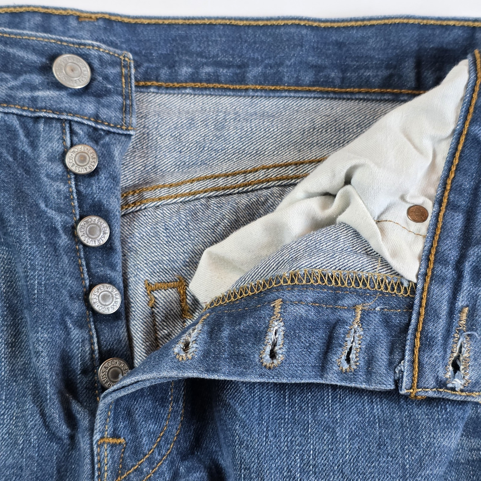 Levis 501 Jeans Mens 30×30 Blue Original Fit Straight Leg Button Fly (See Below)