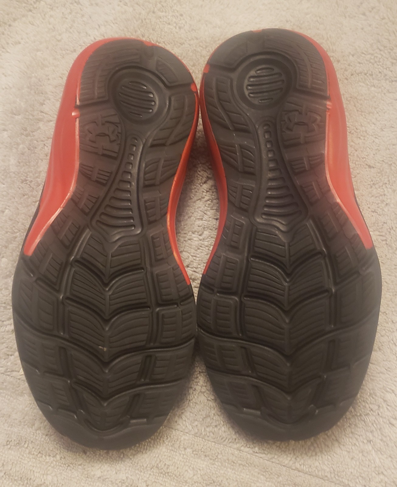UNDER ARMOUR BPS Kids 11k Liquify Rebel AL Red Black Shoes NO TIE
