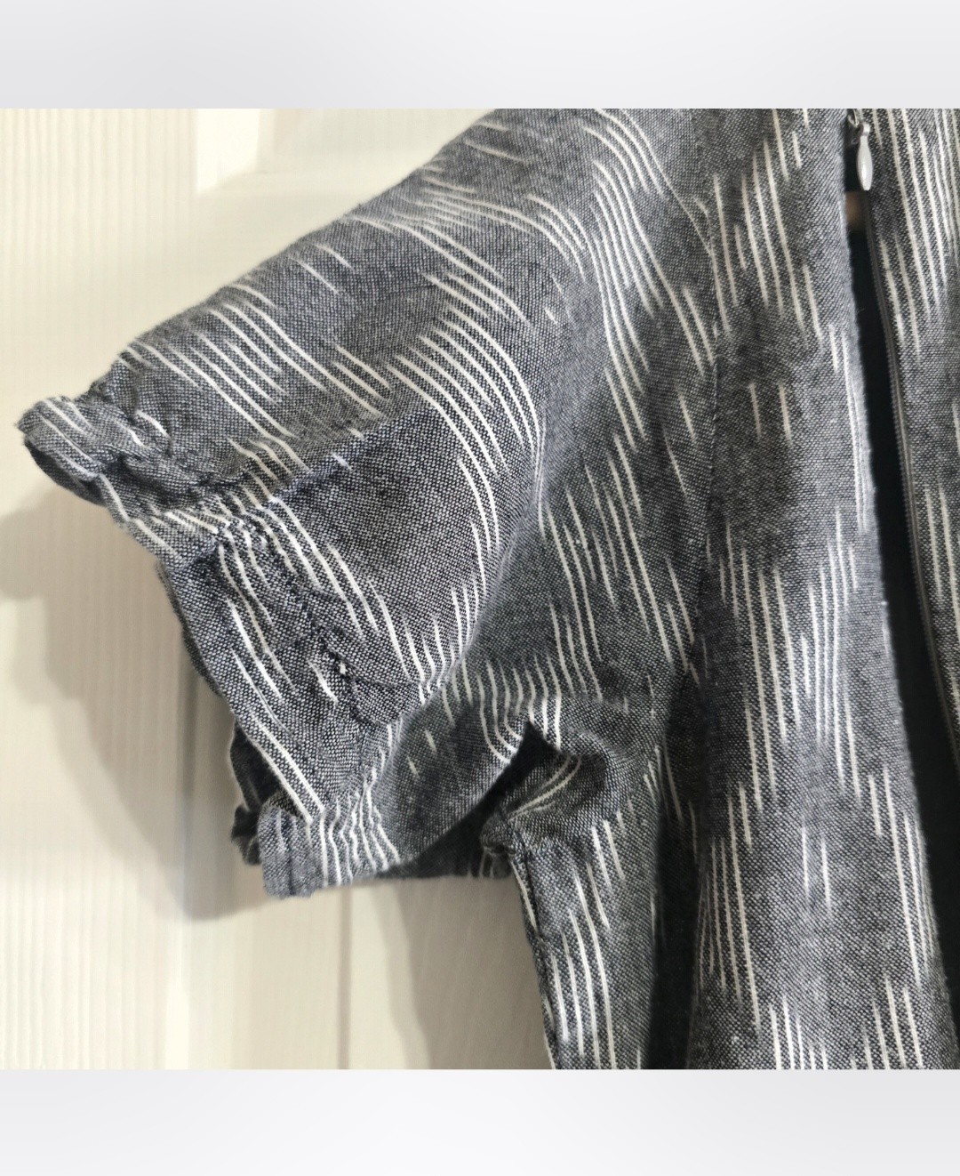 EMMA Gray Ikat Woven Midi Dress Short Sleeve Nursing Zipper Opening