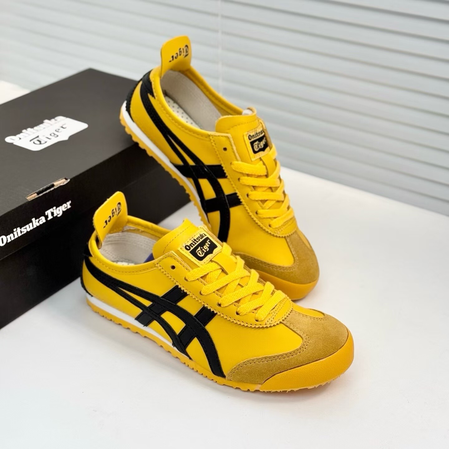 Onitsuka Tiger MEXICO 66 YELLOW BLACK Shoes New With Box 1183C102-751