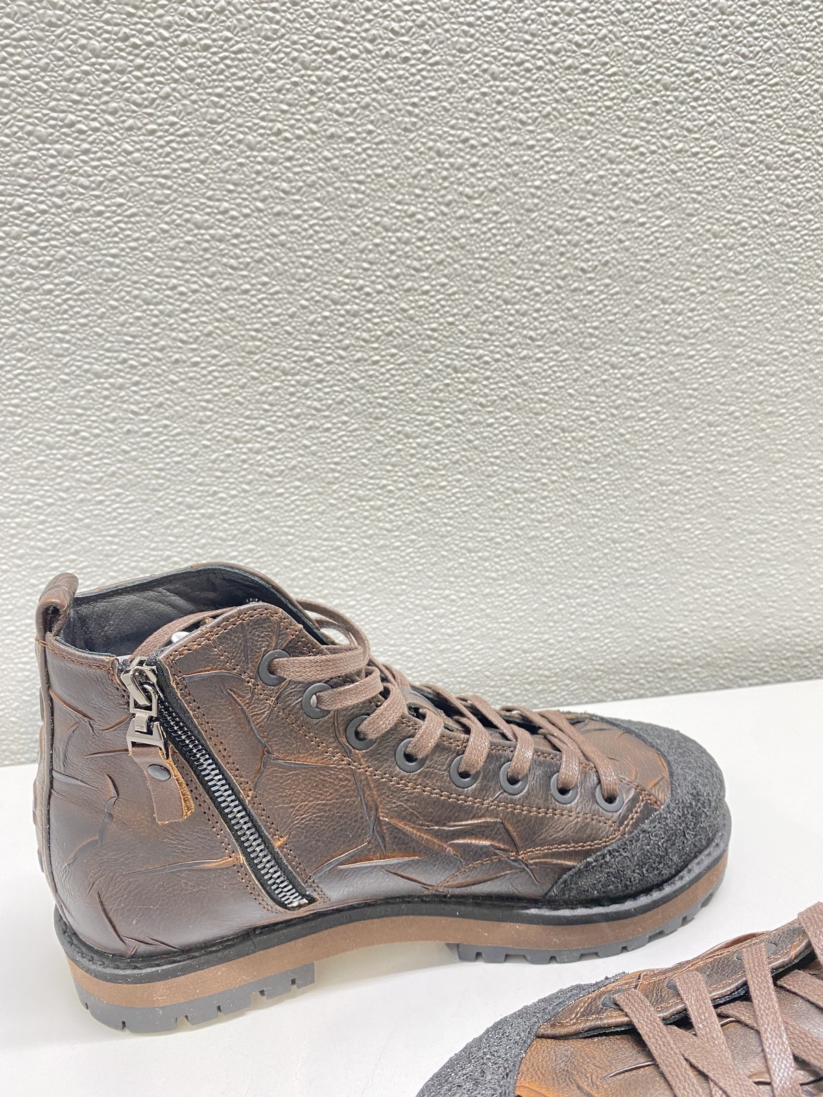 Morv Mens Dust Brown Textured Leather Handcrafted Boots Size 7/EU 38 Brown, Back