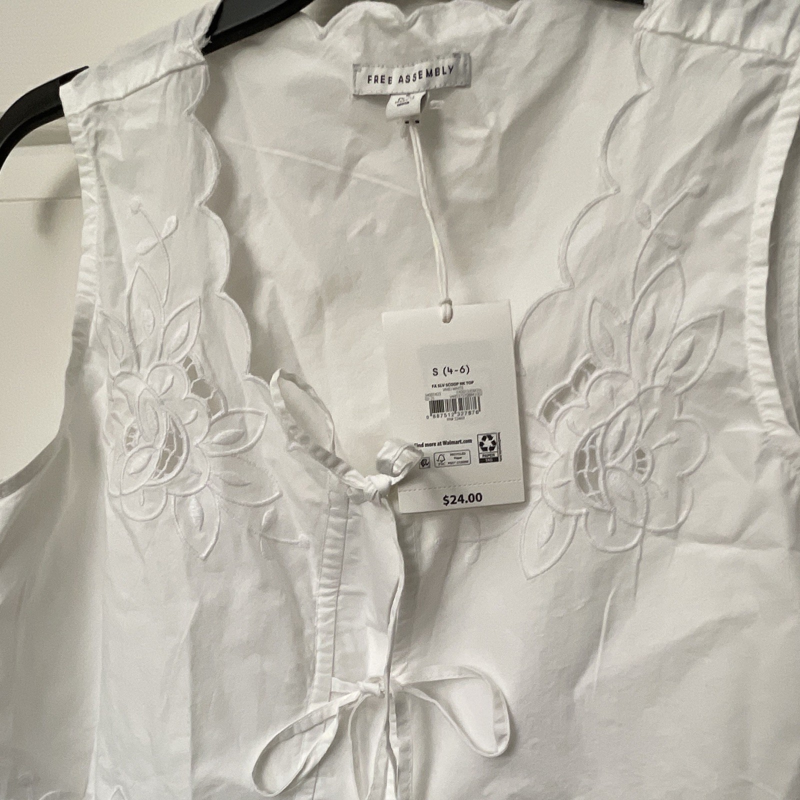Free Assembly Women’s S White Woven Floral Embroidered V-Neck Tie Blouse