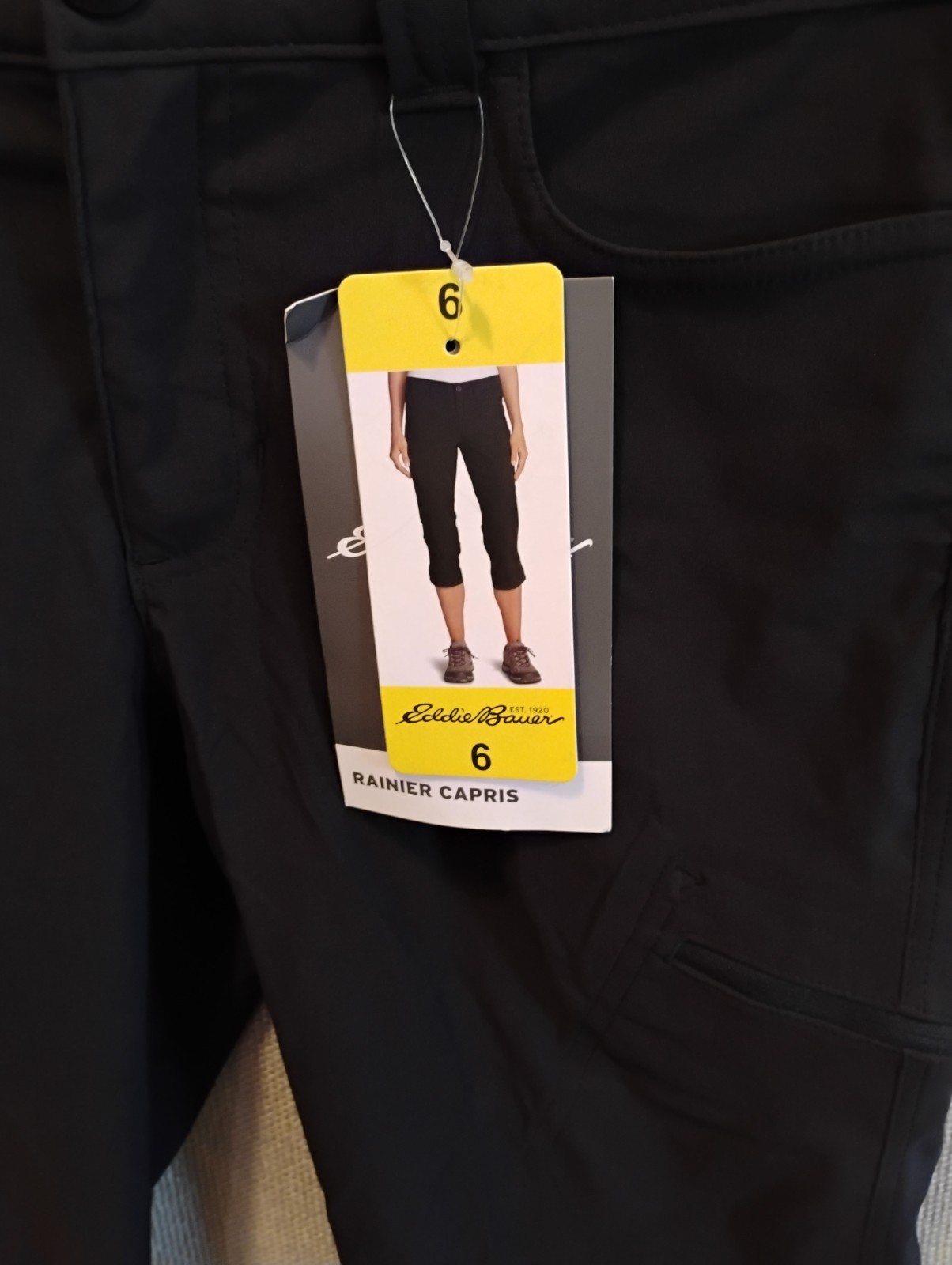 NWT Eddie Bauer Women’s Rainier Capri pants hiking Black Size 6