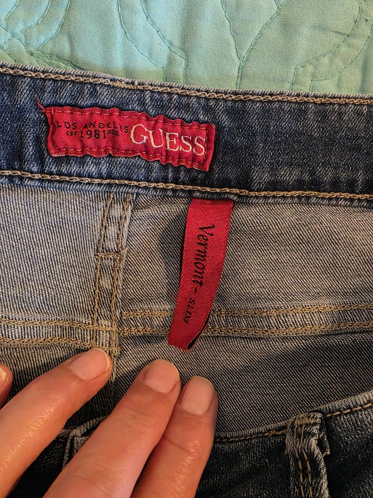 Guess Men’s Sz 36(Actual 28×30)Vermont Slim Stretch Medium Sky Wash Denim Jeans