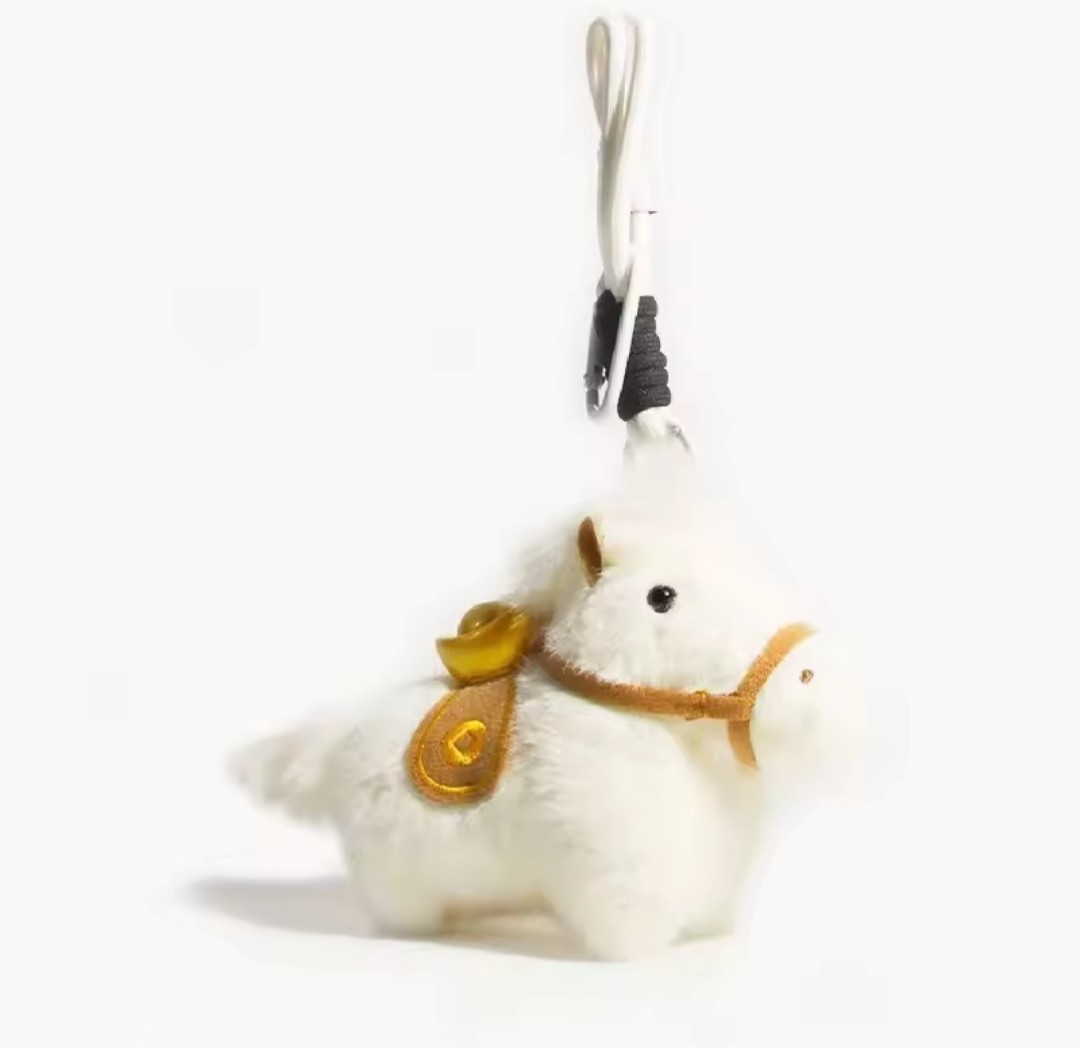 White Plush Horse Keychain Charm – Cute Stuffed Animal Bag Accessory with Gold