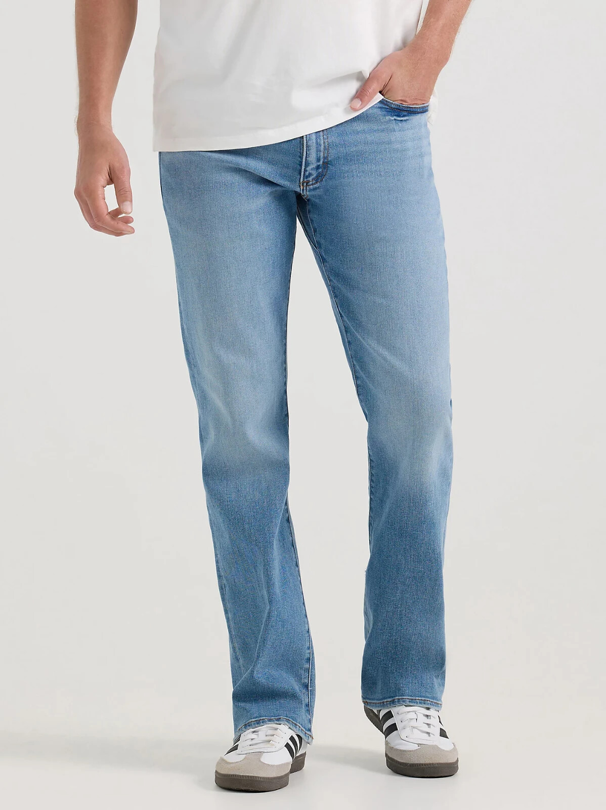 NWT Lee Men’s Extreme Motion Regular Bootcut Jeans Stretch Denim Flex Waistband