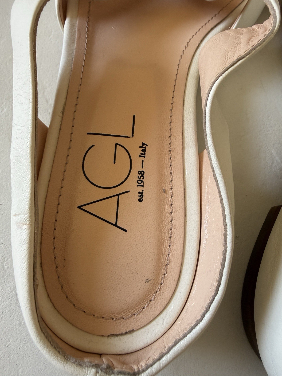AGL Women’s Greta Leather Slide Flat Sandal Shoes EUR 38/US 8 Off White $398