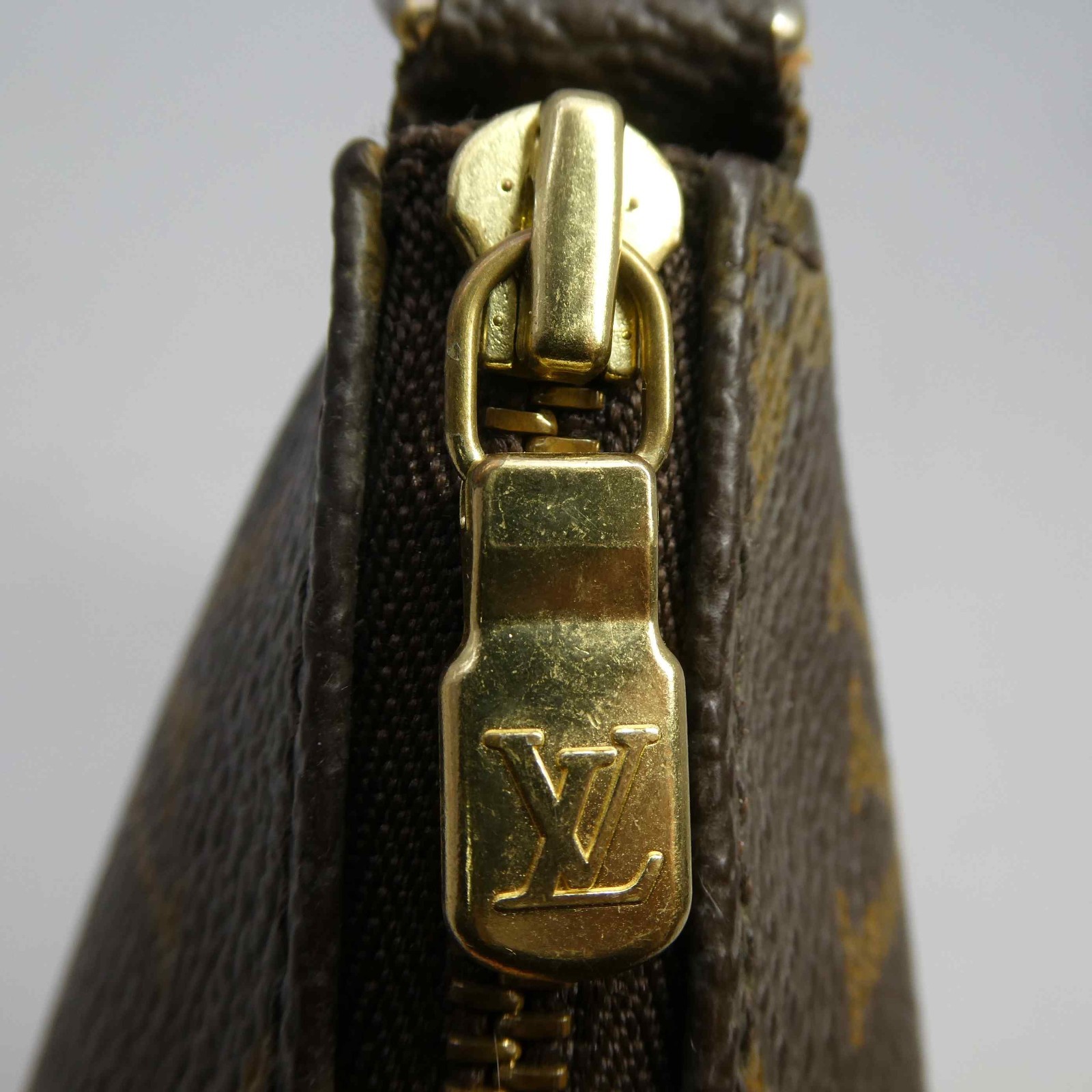 Louis Vuitton Pochette Accessoires Hand Bag PVC Leather M51980 Monogram 1119