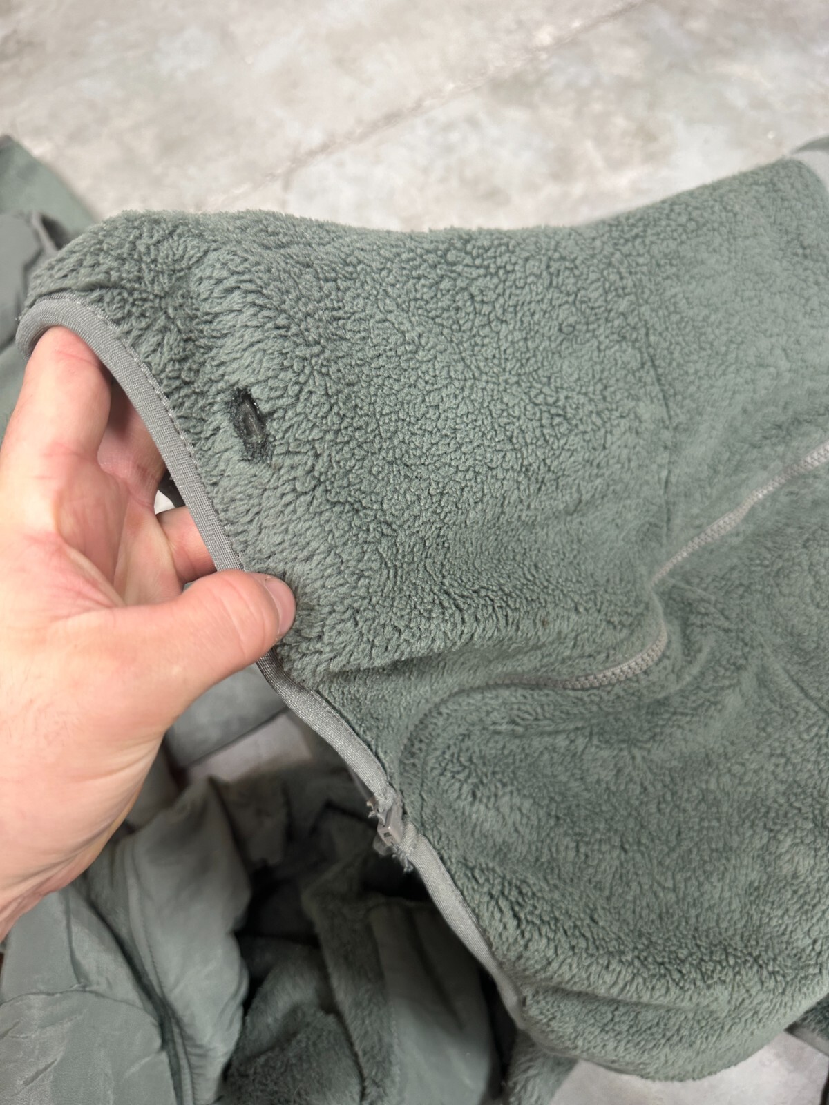 DAMAGED – US Army Gen III Cold Weather Jacket Fleece ACU UCP Polartec ECWCS L3