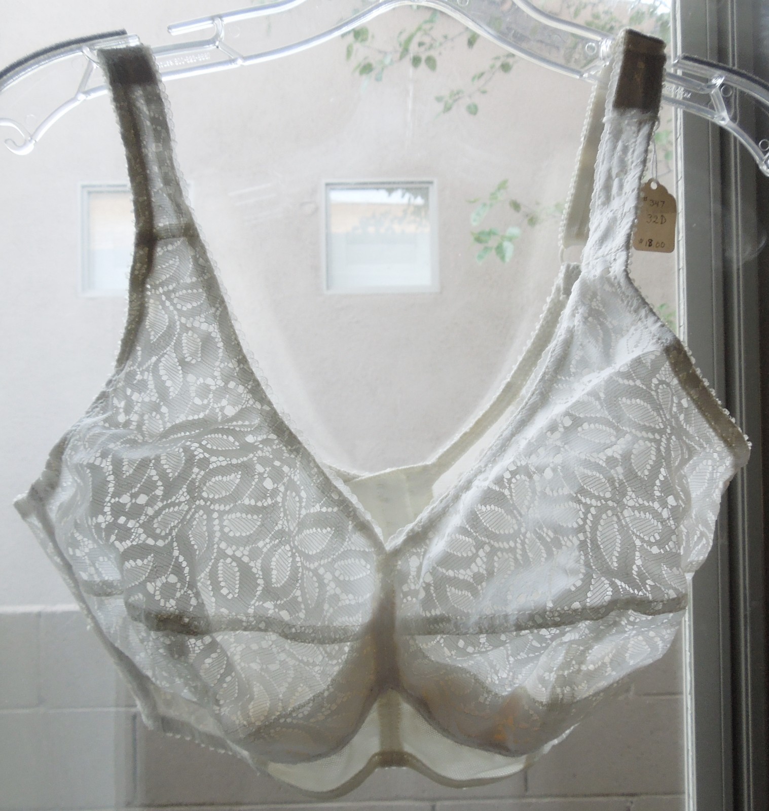 Vtg 1960s VPC Sexy Lacy Bra Size 32D ~ NWT ~ Never Worn ~ OLD STOCK RARE