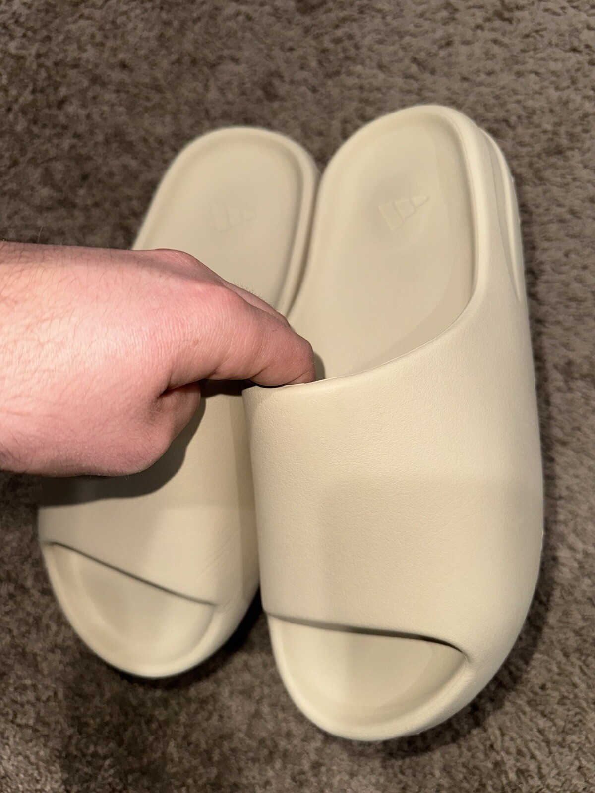 Size 10 – adidas Yeezy Slide “Bone” ✅Great Condition & Ships Today✅