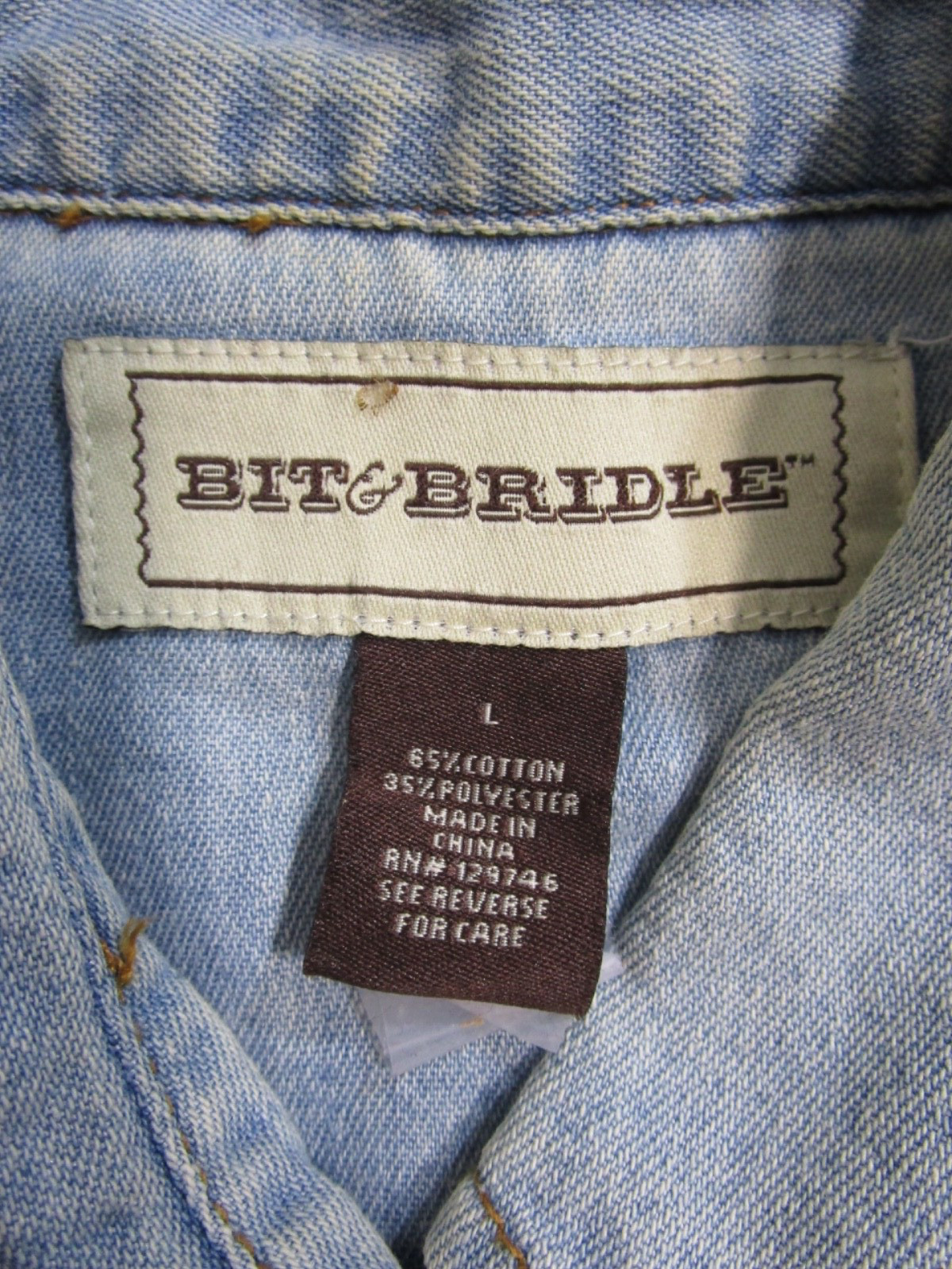 Bit & Bridle Light Wash Denim Long Sleeve Lace Accent Pearl Snap Cowgirl Shirt L