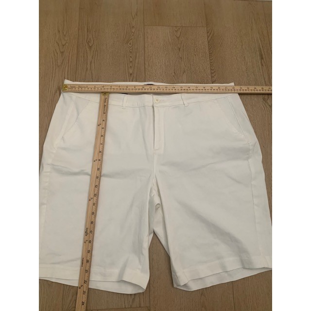 NYDJ Optic White Briella Chino Shorts Plus Size 20W Lift Tuck Stretch Twill