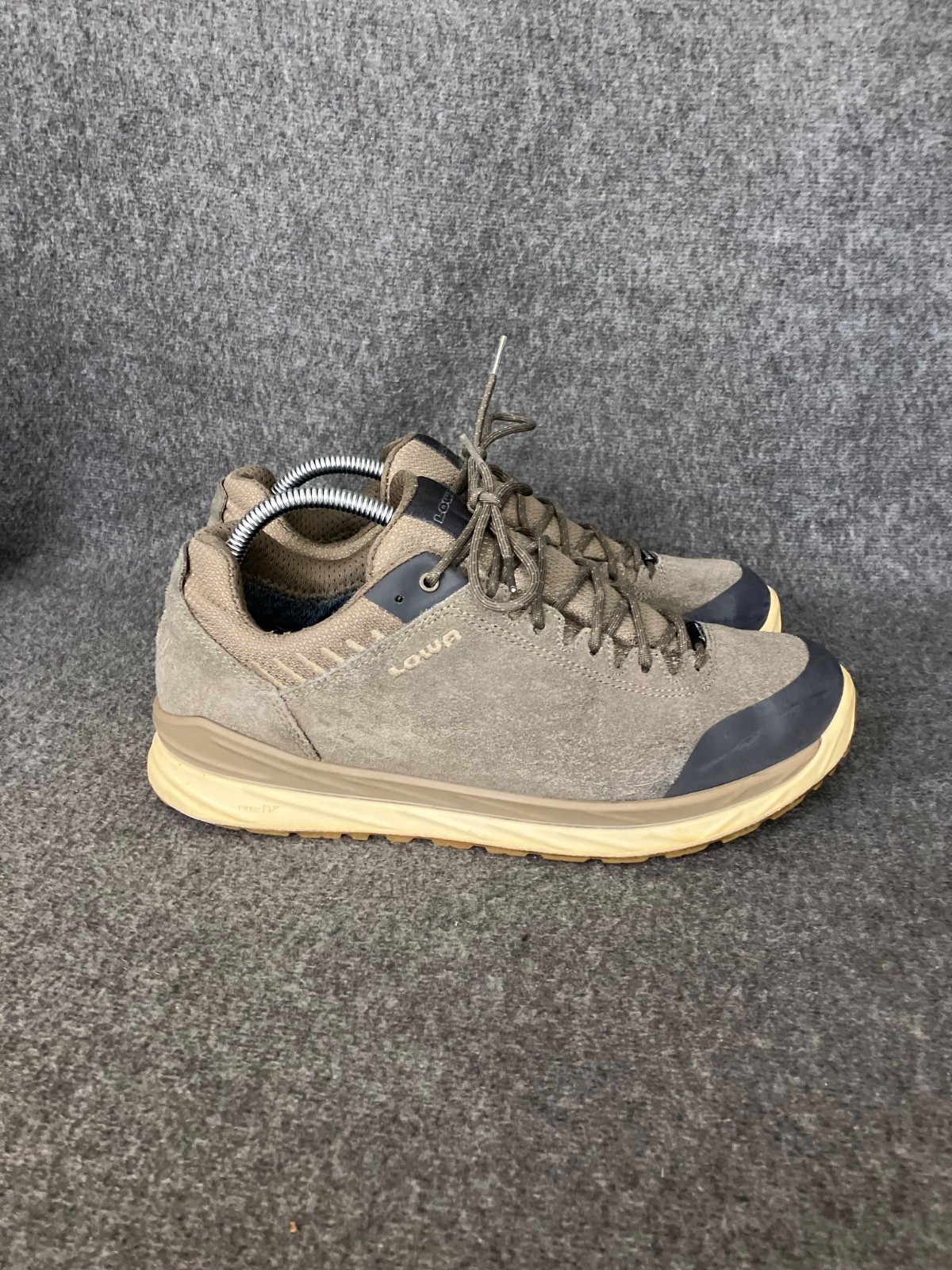 Lowa Malta GTX Lo Mens 9.5 Brown Suede Sneaker Hiking Gore-Tex Waterproof 310545