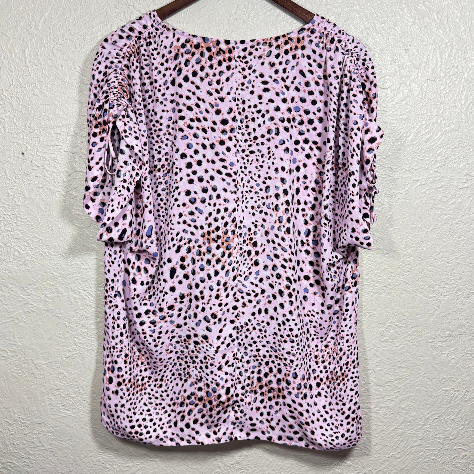 Cabi 5980 Blouse Top Small Pink Leopard Animal Print Ruched Tie Chiffon Career