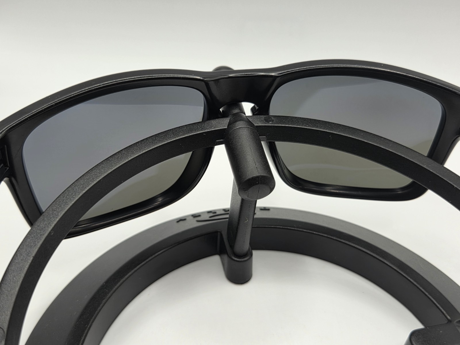 Oakley Holbrook OO9102-D755 Black Frame NEW Deep Blue Polarized Lenses