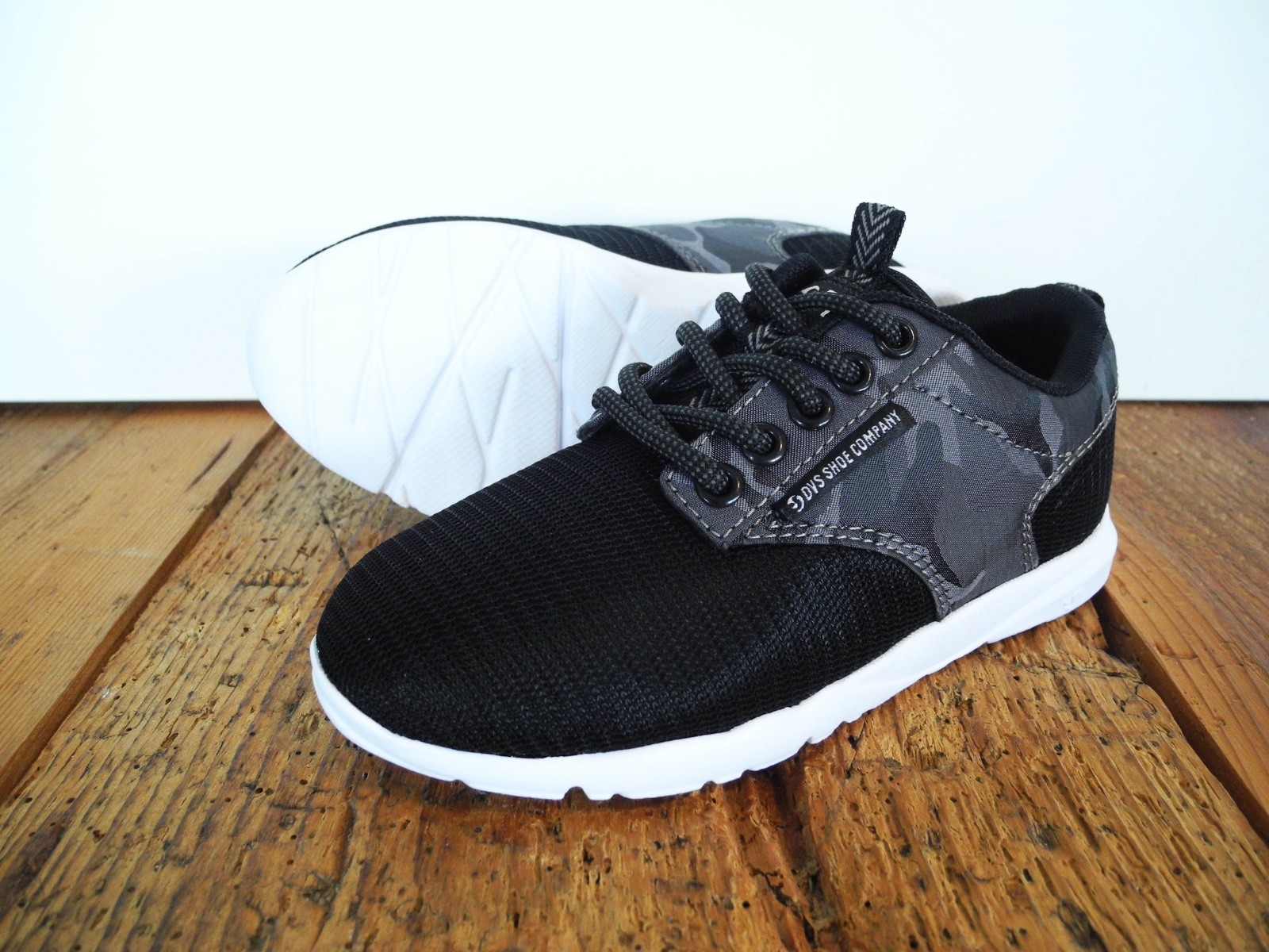 DVS SHOES PREMIER 2.0 KIDS SNEAKERS NEW BLACK CAMO US 1 EUR 32 DVS SHOES