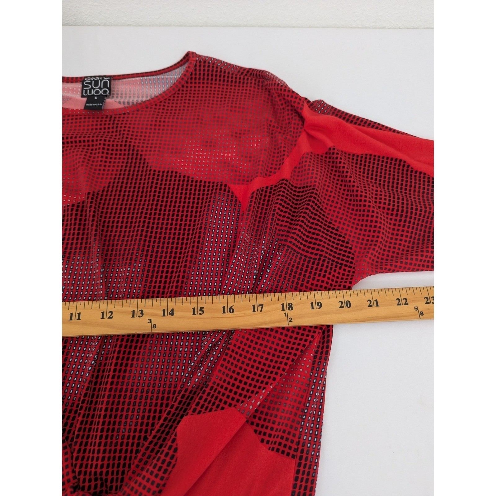 Ciara Sun Woo Red Black Geometric Print Tie Front Blouse Size S No Tuck Top
