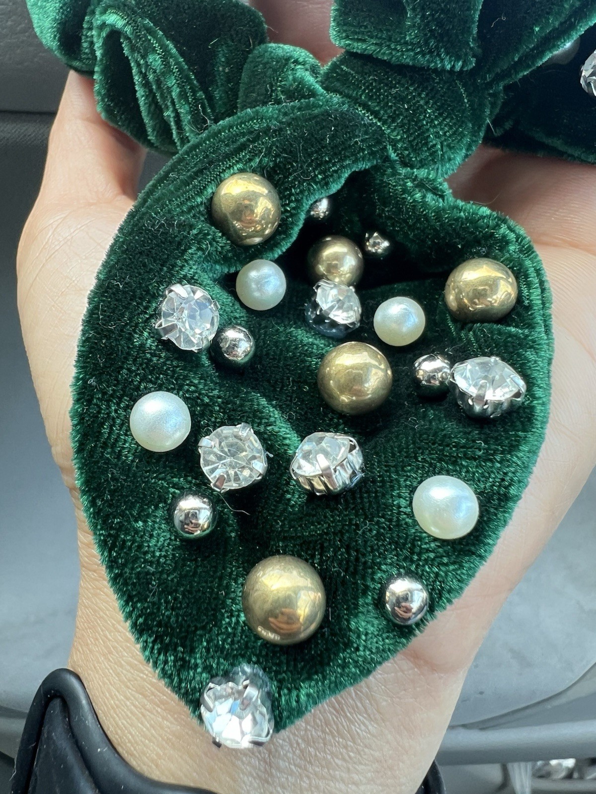 L. Erickson Green Velvet Bow Scrunchie Rhinestone Pearl Hair Tie NWT