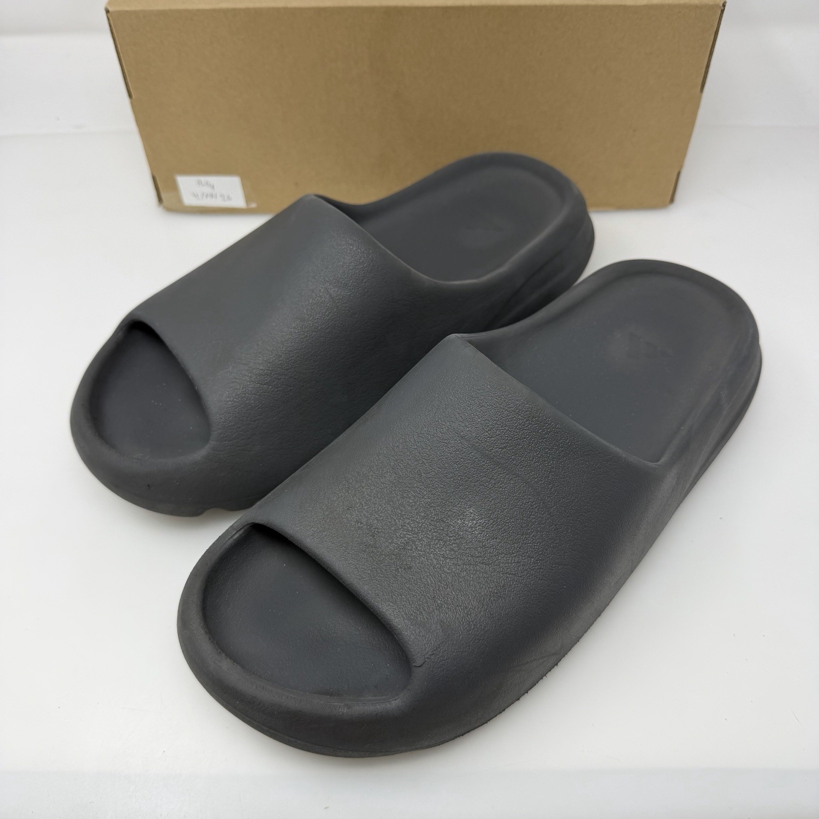 Adidas Yeezy Slide slate grey Size 11 MEN – ID2350 – 2023