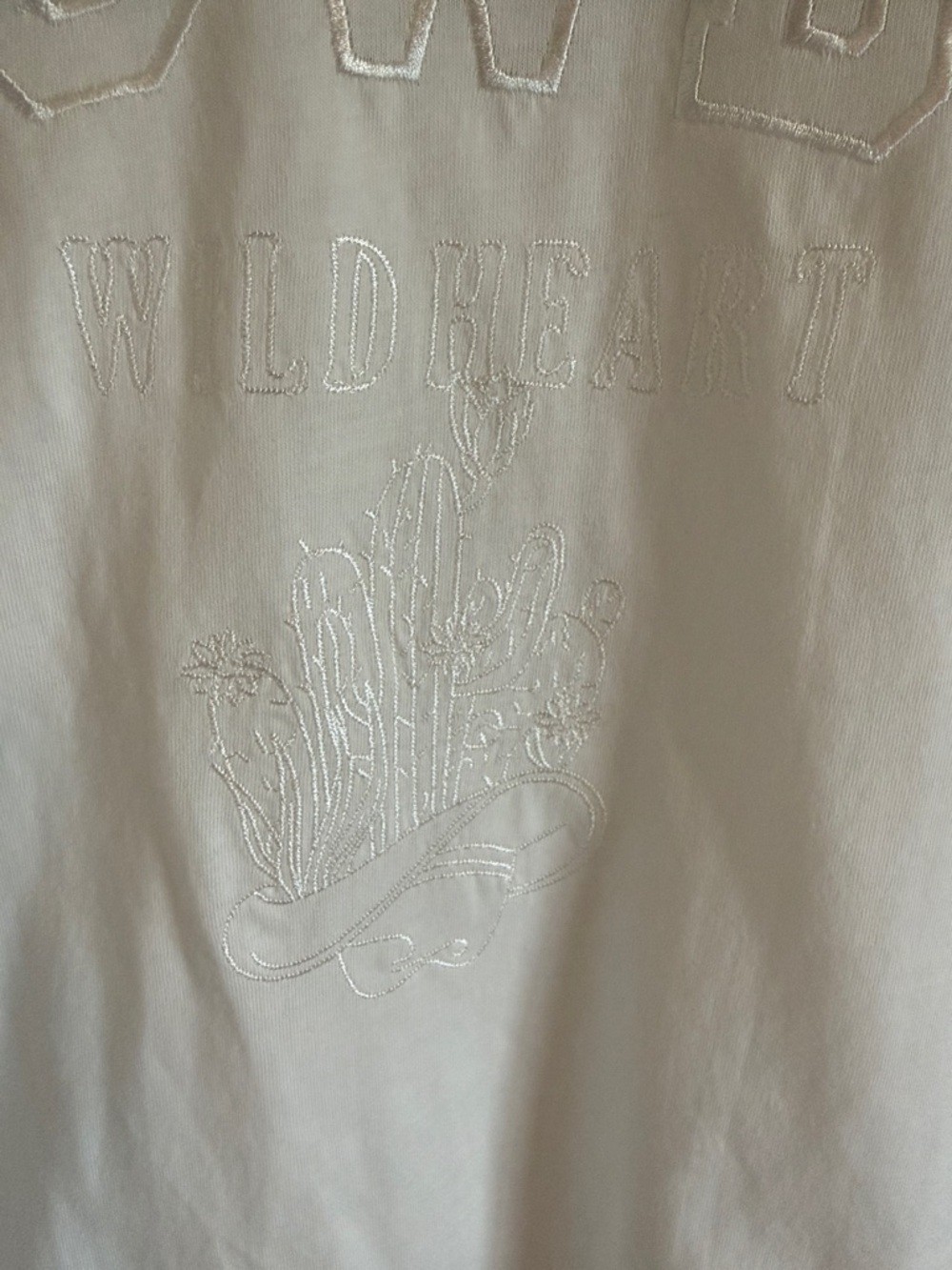 NWT Blue b. Howdy WildHeart Embroidered Western Tee Neutral Cowgirl Boho