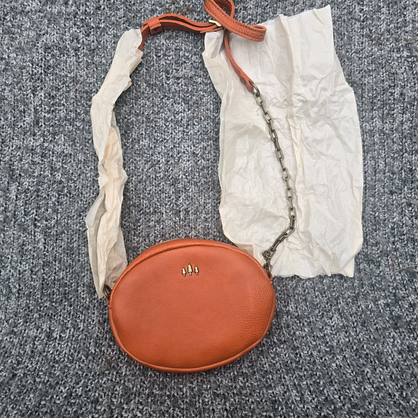 Orange Pebbled Oval Shoulder Bag, Zip Closure, Gold Hardware, Strap/Chain