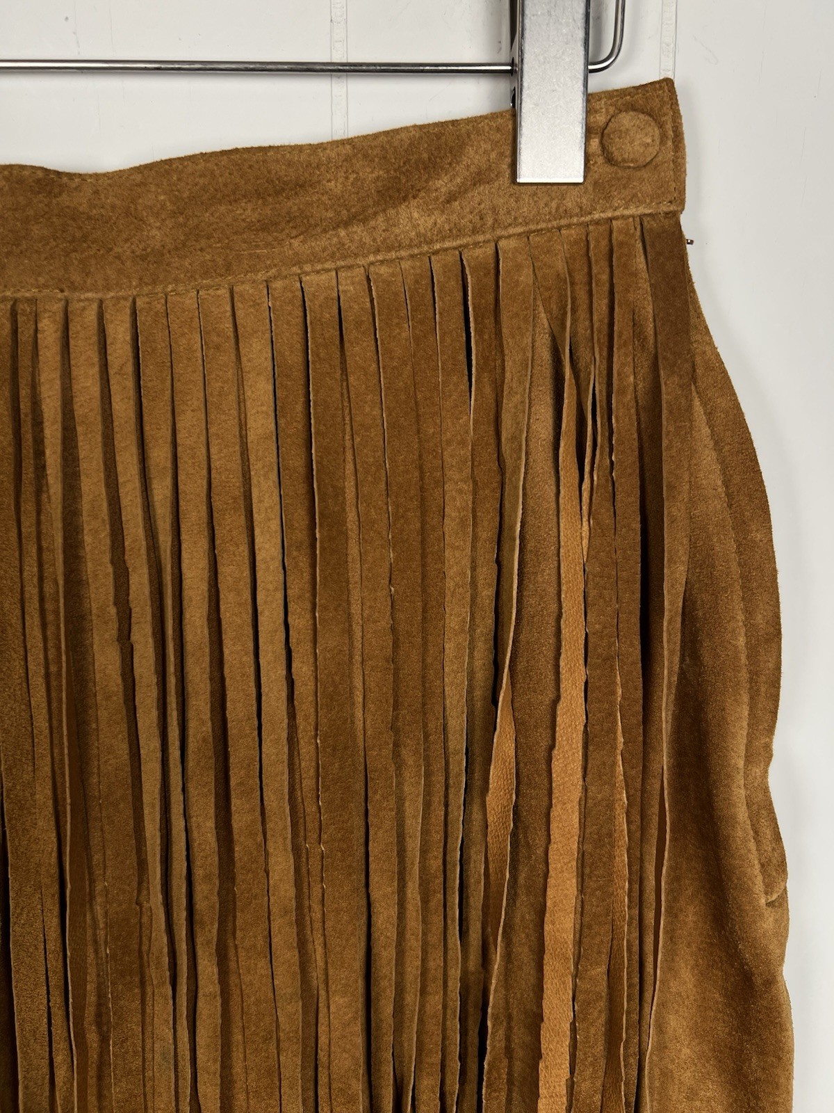 Cedars Vintage 100% Suede Leather Fringed Skirt in Gorgeous Brown 26.5” Waist
