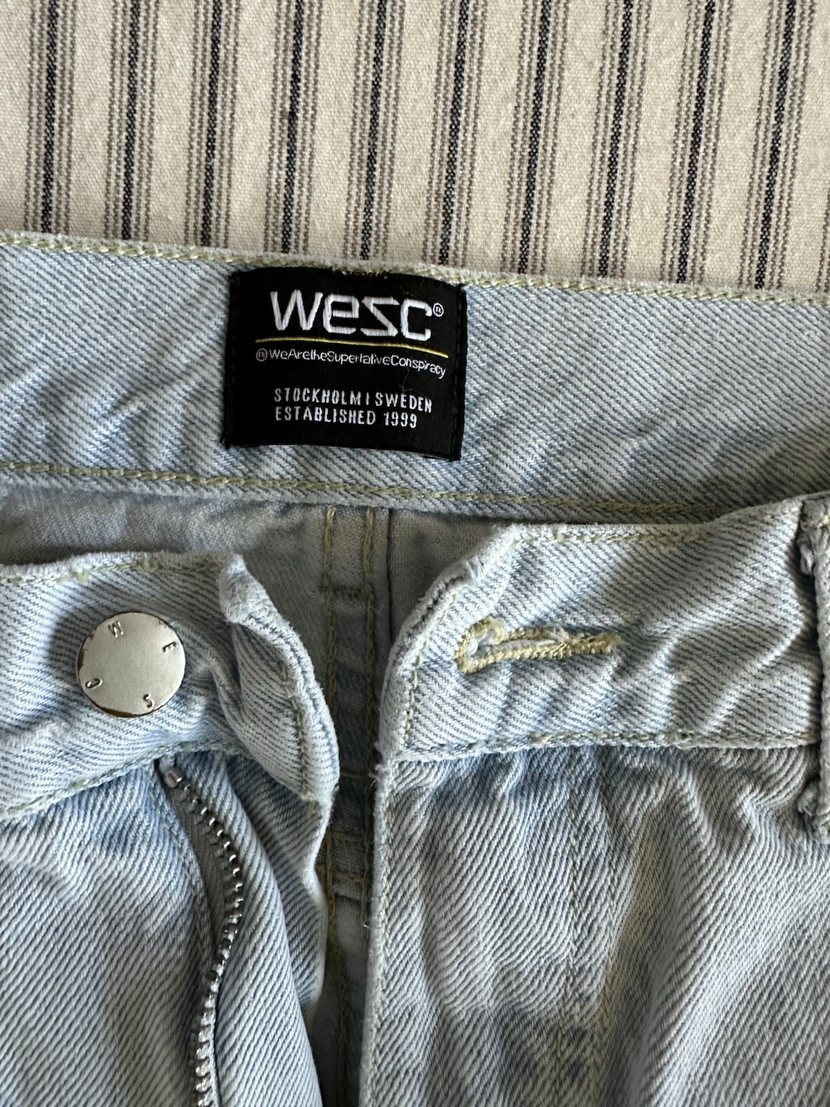 WESC Jeans Mens 30×32 Relaxed Fit Denim Cargo Blue Medium Wash 100% Cotton NWT
