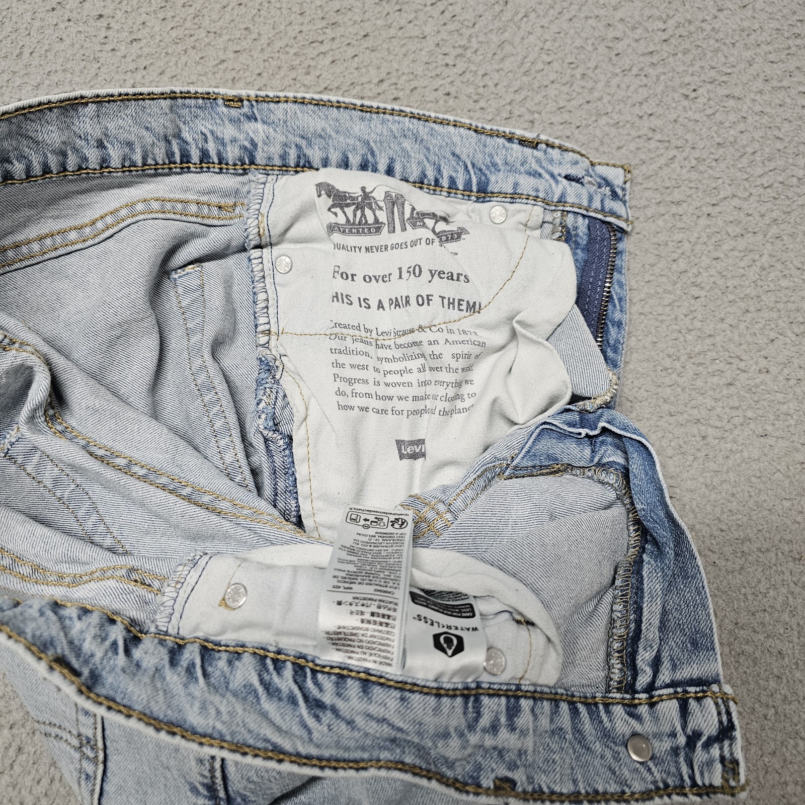 Levi’s 527 Slim Bootcut Jeans Men 32×34 (Fits 32X32) Stretch Light Blue Wash