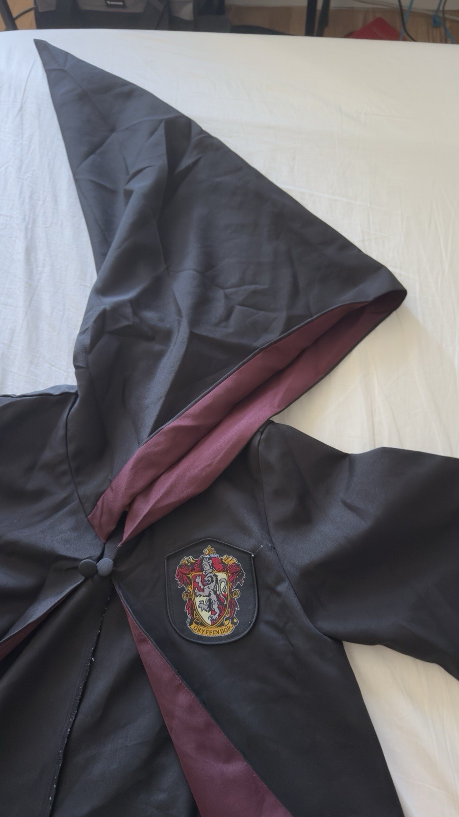 Gryffindor Robe and Scarf with Socks. Large 10-12yo
