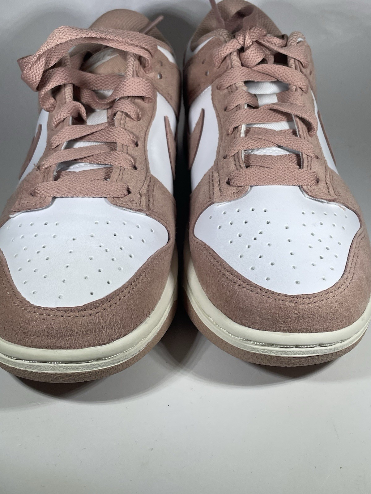 NIKE DUNK LOW WOMENS SUEDE PINK NEW WITH BOX LID CUT OFF SIZE 6