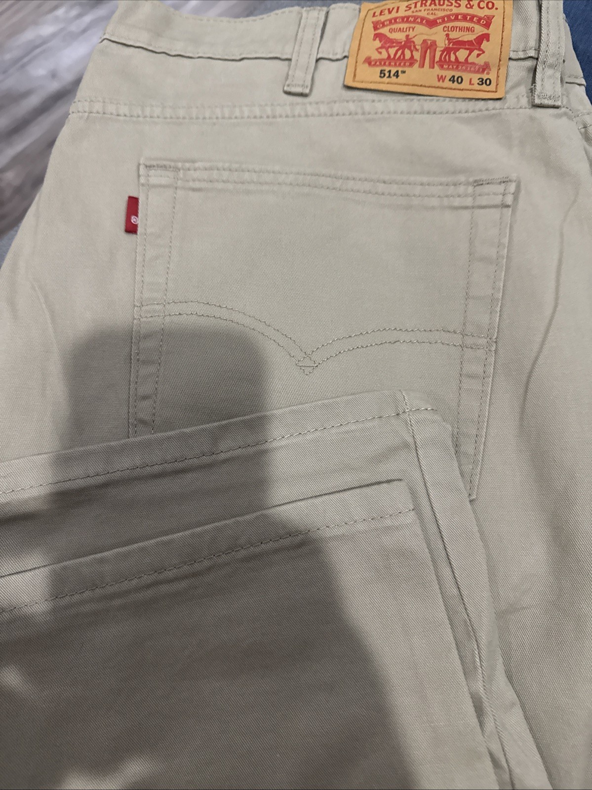 Levi’s Men’s 514 Straight Stretch Jean Tan Size 40×30 Sits Below Original Tan
