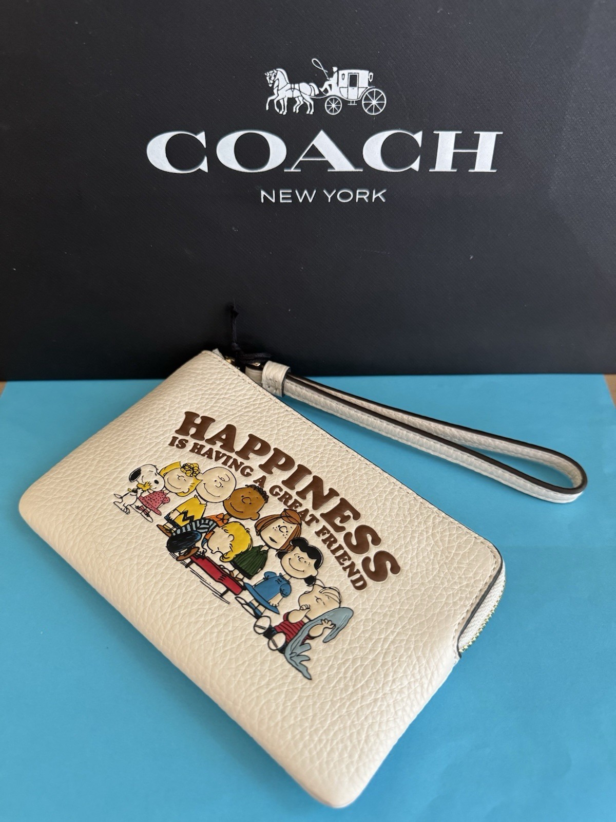 NWT Coach X Peanuts Corner Zip Wristlet In Leather/Gold/Chalk Multi